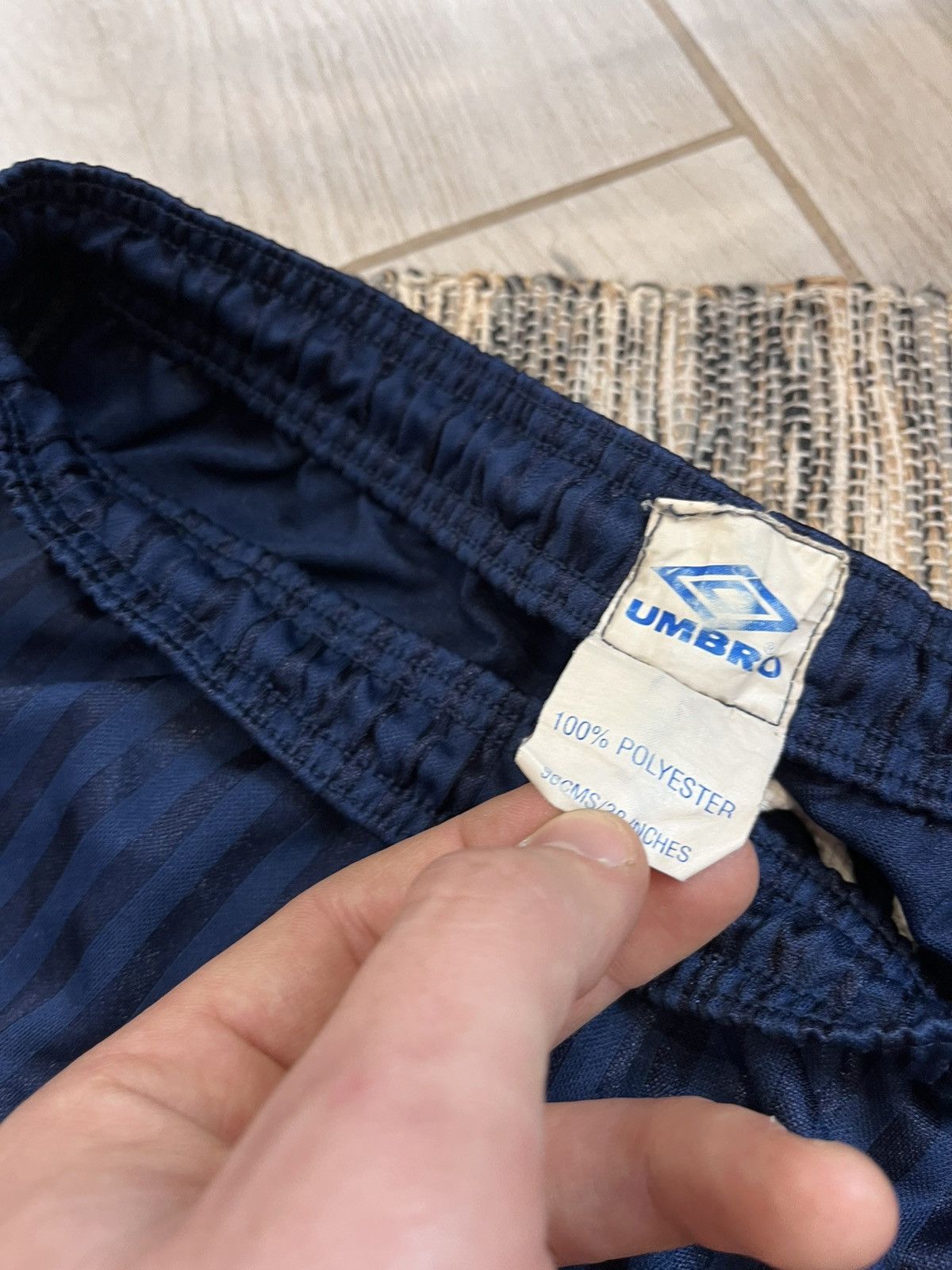 Umbro × Vintage Vintage Umbro Shorts Navy Football minimalistic nylon Size US 38 / EU 54 - 11 Thumbnail