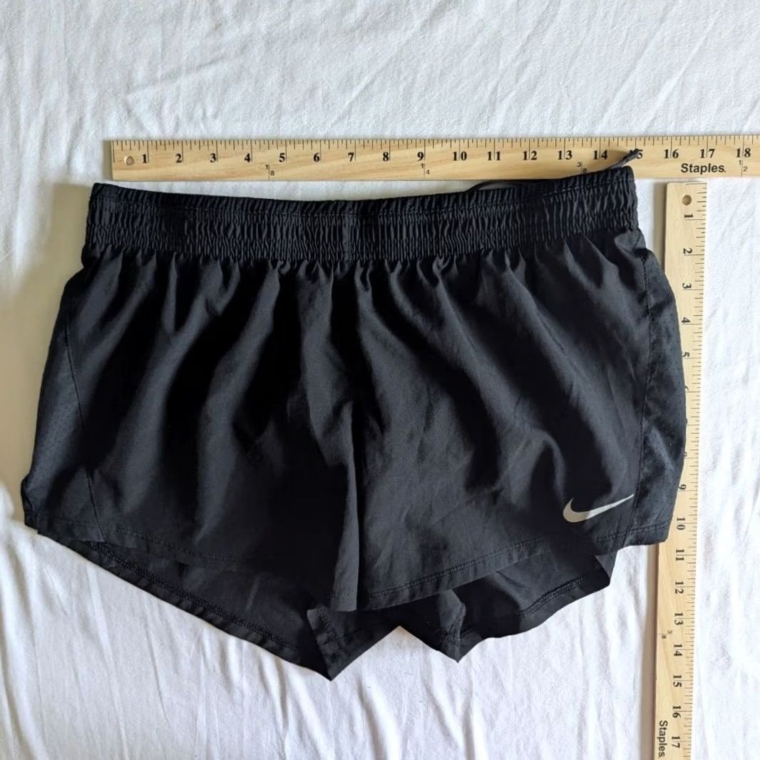 Nike Nike Running Shorts Women L Black Attached Liner EUC Athletic Athleisure Shorts Mens? Size 36" / US 14 / IT 50 - 2 Thumbnail