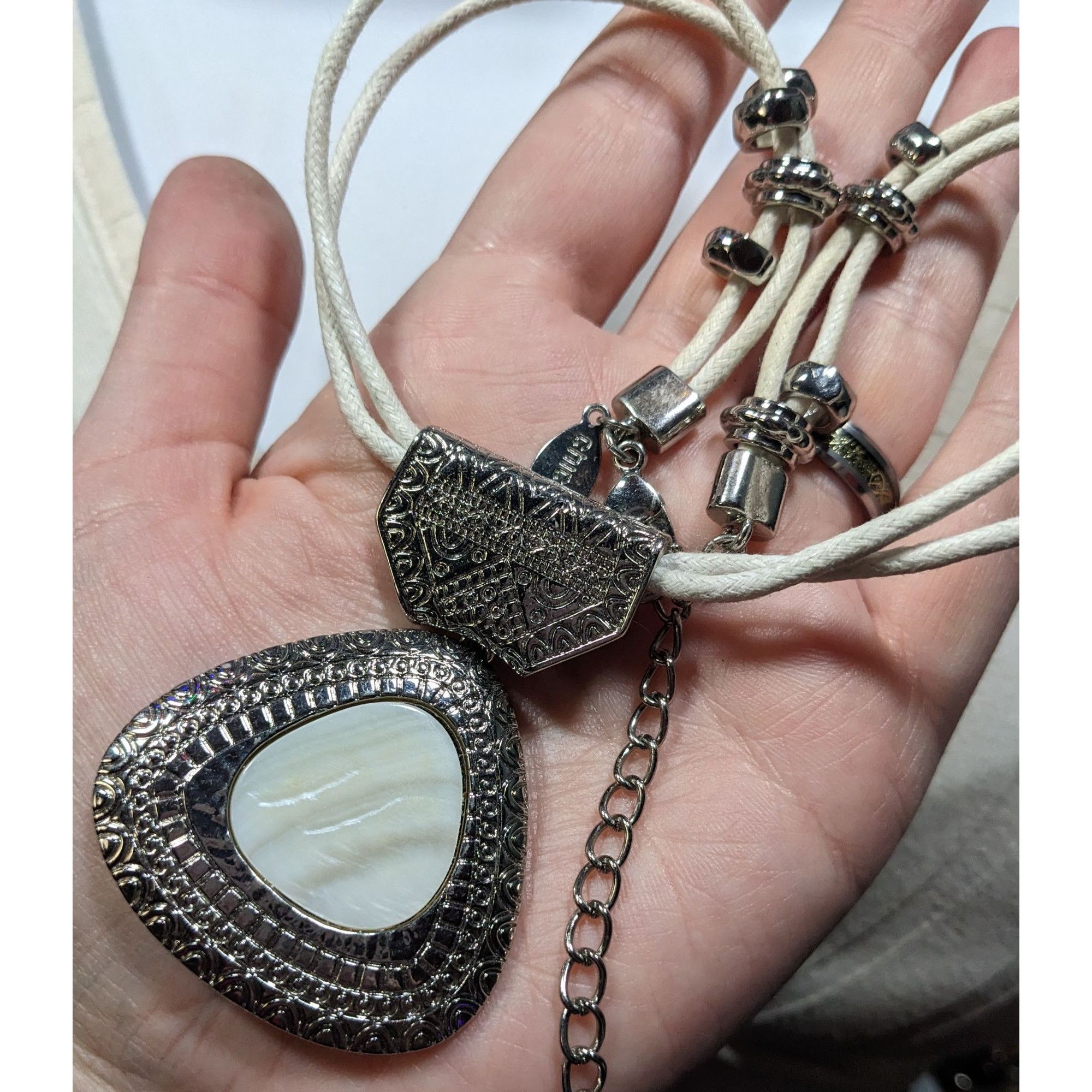 Other Vintage Chico's Mother Of Pearl White And Silver Tone Pendan Size ONE SIZE - 5 Thumbnail
