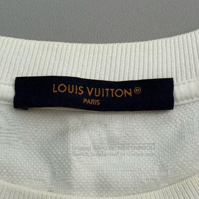 Louis Vuitton Louis Vuitton White dark lines full logo short sleeve Size US M / EU 48-50 / 2 - 5 Thumbnail