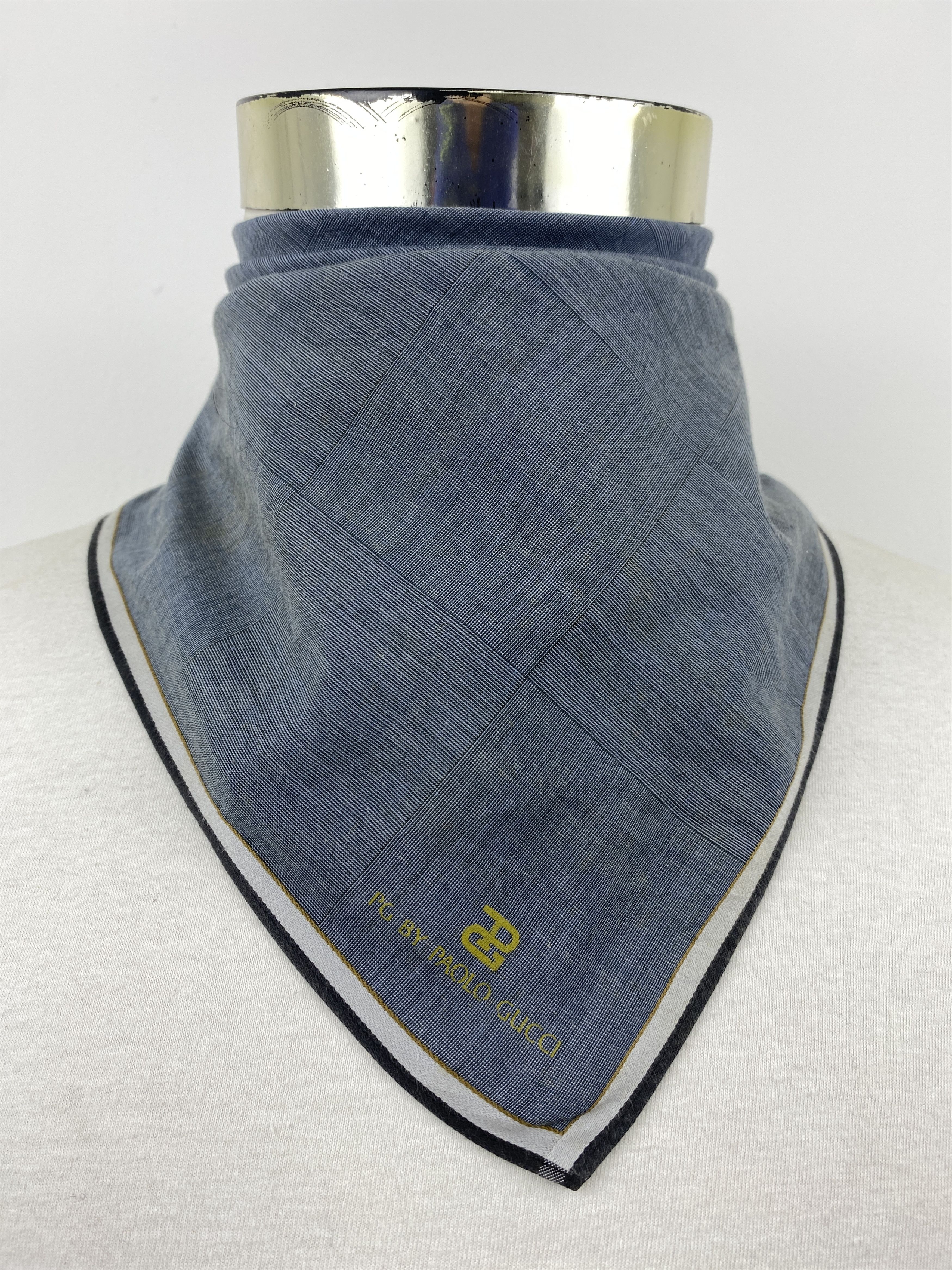 Vintage Paolo Gucci Handkerchief / Bandana / Neckerchief HKC0663 Size ONE SIZE - 2 Thumbnail
