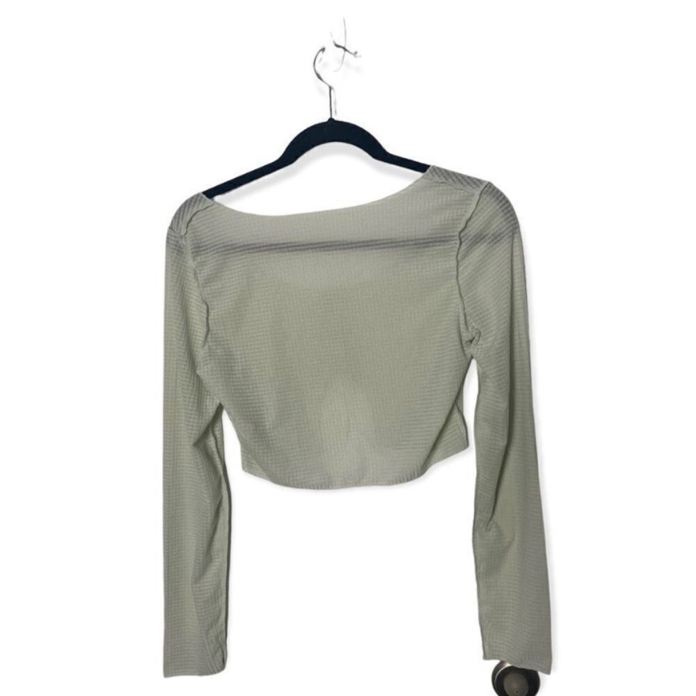Shein SHEIN Light Green Semi-Sheer Button Front Long Sleeve Crop T Size L / US 10 / IT 46 - 4 Thumbnail