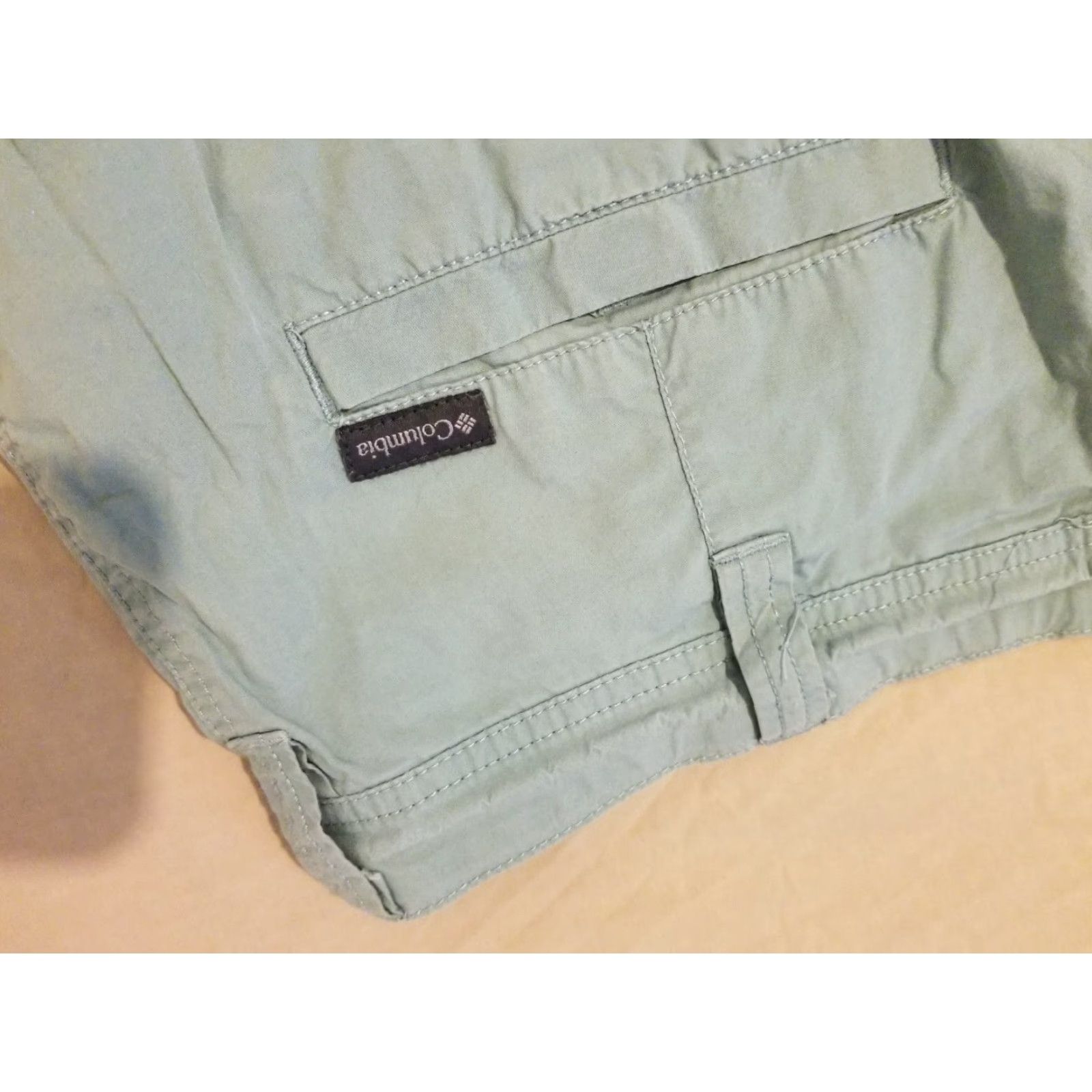 Vintage Columbia Sportswear Shorts Mens 36 Khaki Green Cotton Chino Cotton Chino Size US 36 / EU 52 - 2 Thumbnail