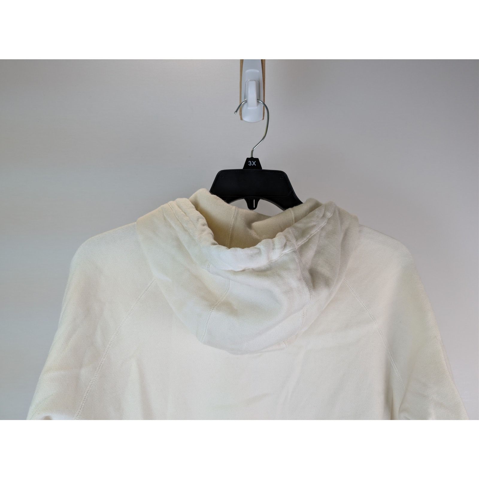 Tom Ford o1rshd1 CC20 quarter-zip hoodie in a light beige Size US M / EU 48-50 / 2 - 11 Thumbnail
