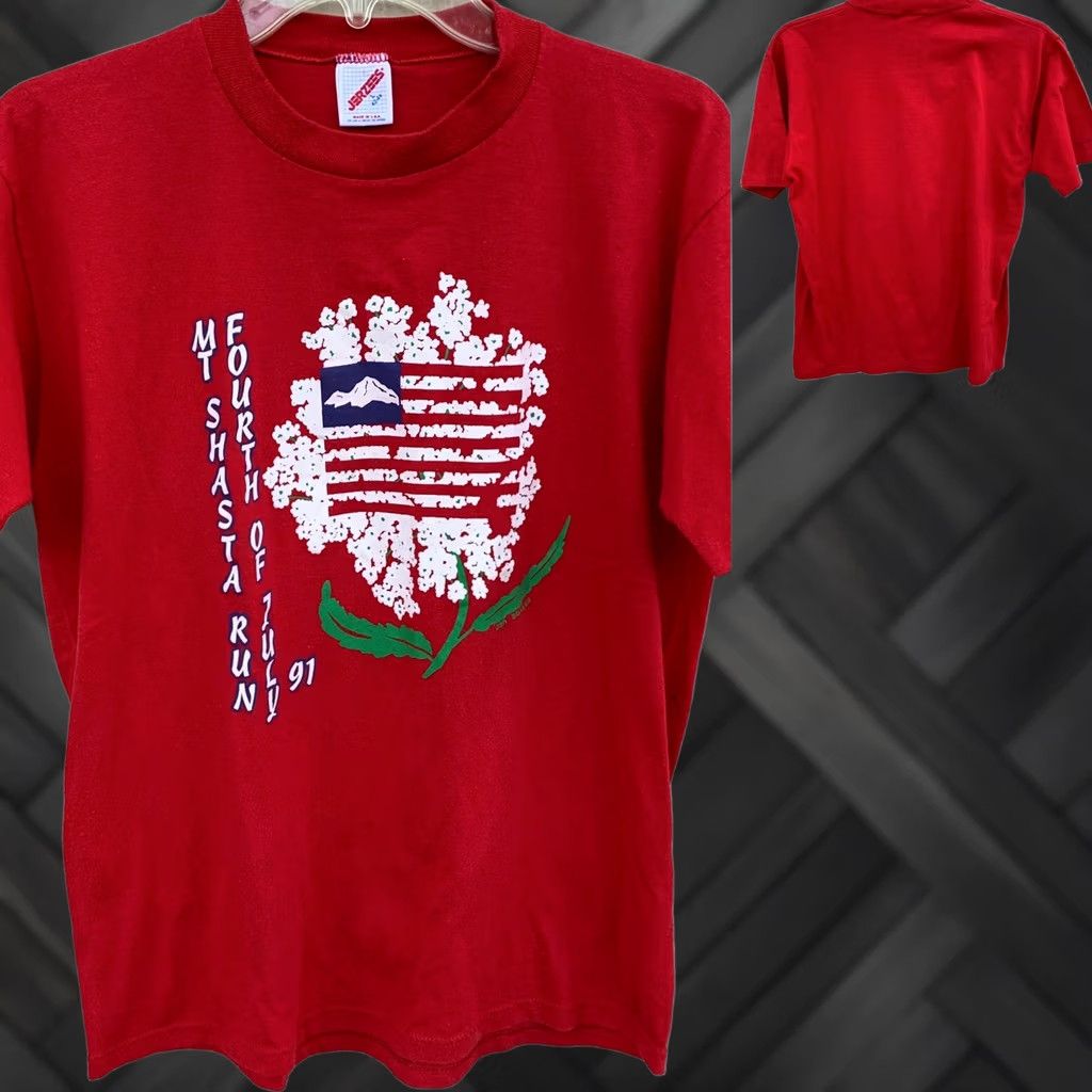 Jerzees Vintage Mt Shasta Run Fourth Of July 91 T Shirt Jan Sousa Graphics Flag L Mens Graphic Tee 50/50 Cotton Blend Red 1991 90s Size US L / EU 52-54 / 3 - 1 Thumbnail