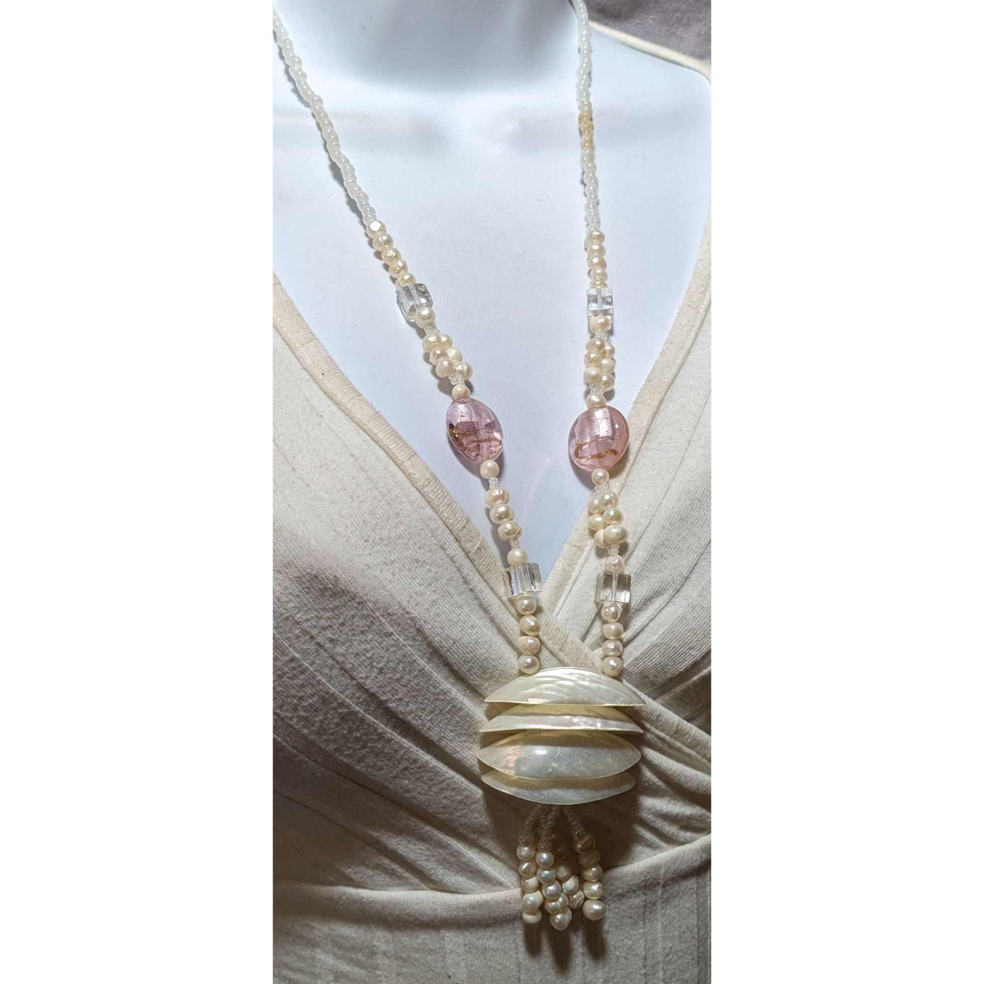 Other Vintage Pearl Shell Beaded Chandelier Necklace Size ONE SIZE - 10 Thumbnail