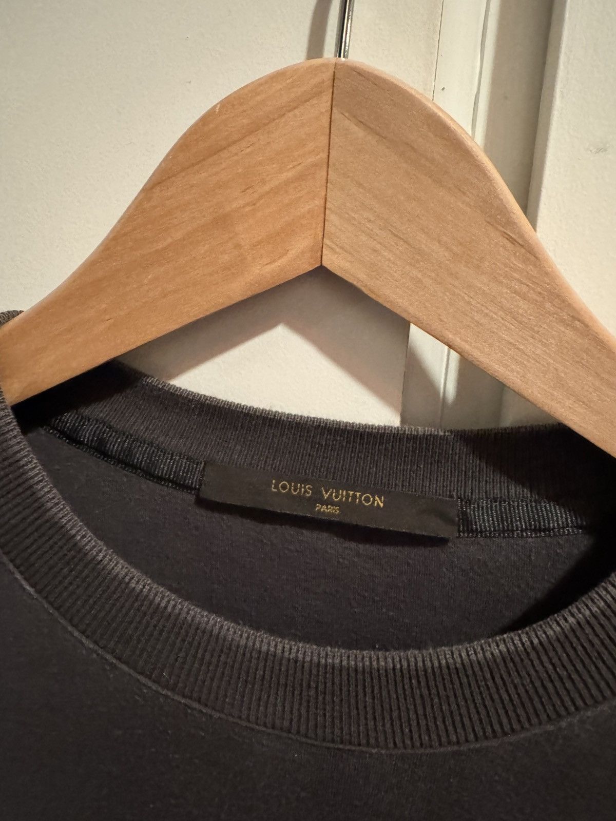 Louis Vuitton Louis Vuitton Flag Logo Sweatshirt Size US S / EU 44-46 / 1 - 4 Thumbnail