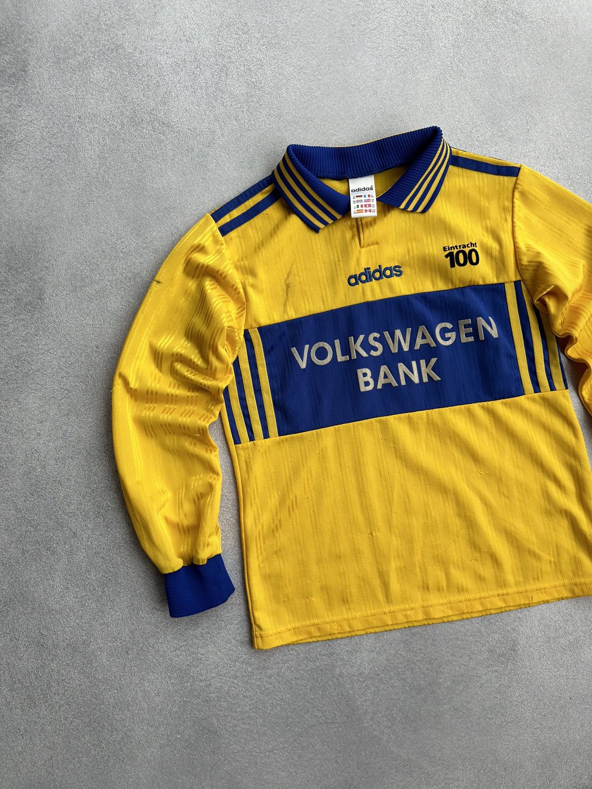 Vintage Vintage Eintracht Braunschweig 1998-99 Home Football Kit Size US XS / EU 42 / 0 - 2 Thumbnail