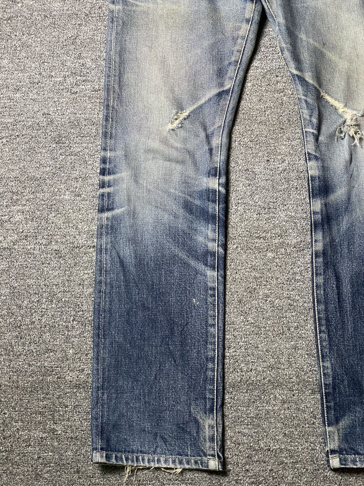 Japanese Brand × Uniqlo UNIQLO Distressed Denim Ripped Jeans (93) Size US 32 / EU 48 - 4 Thumbnail