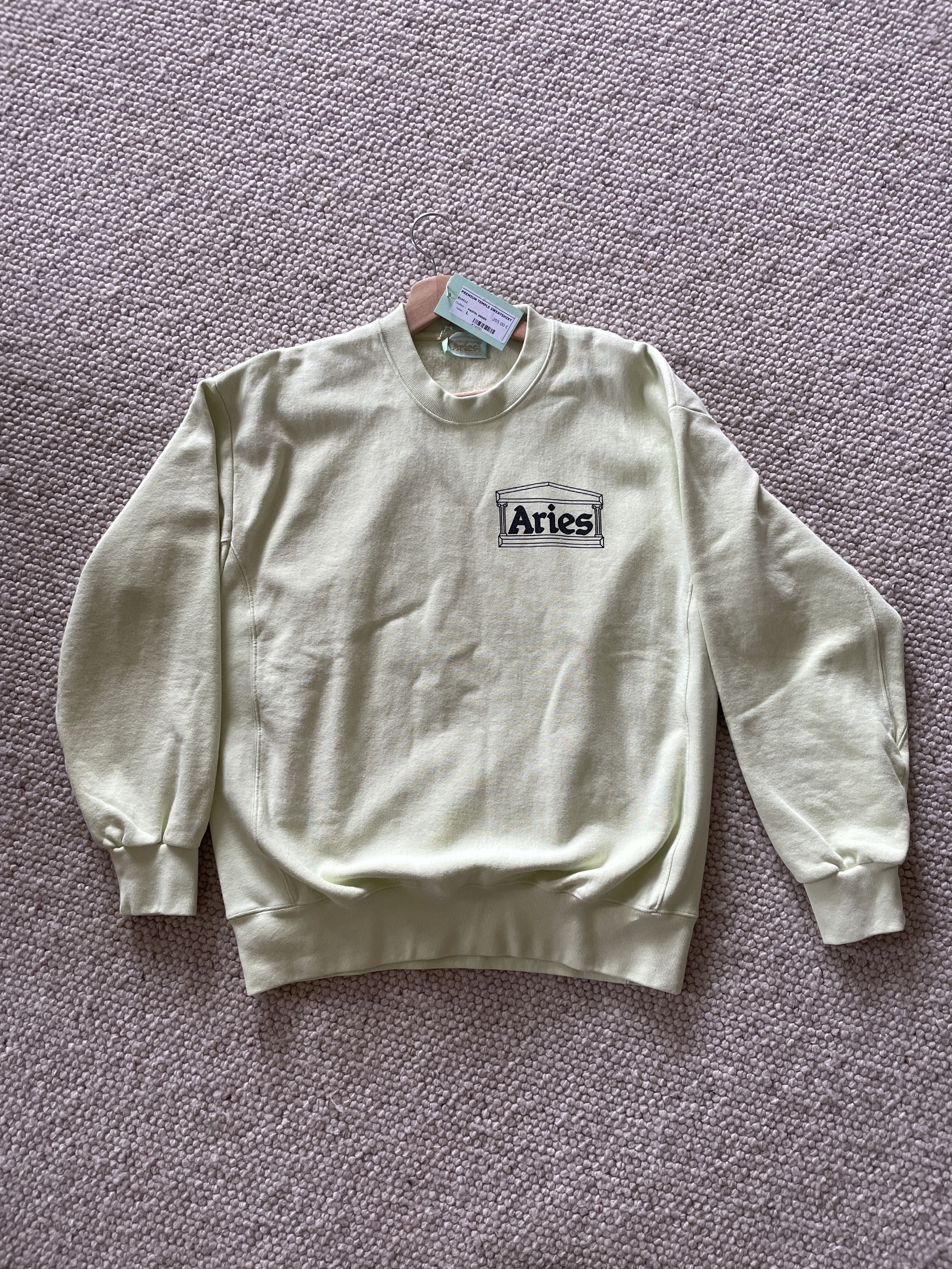 Aries temple logo sweat