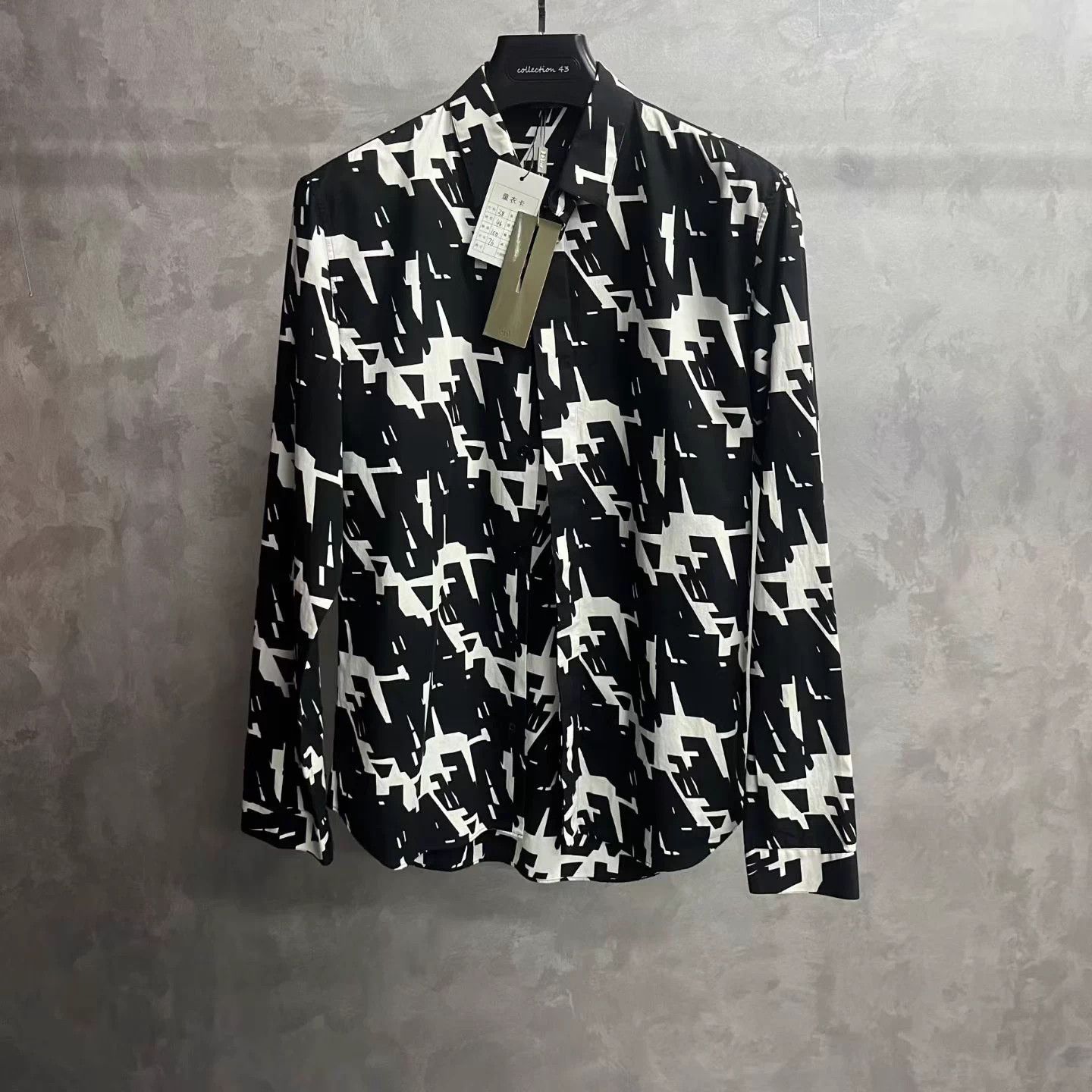Dior Dior Black & White Logo Print Button-Down Shirt 38 Size US M / EU 48-50 / 2 - 1 Thumbnail