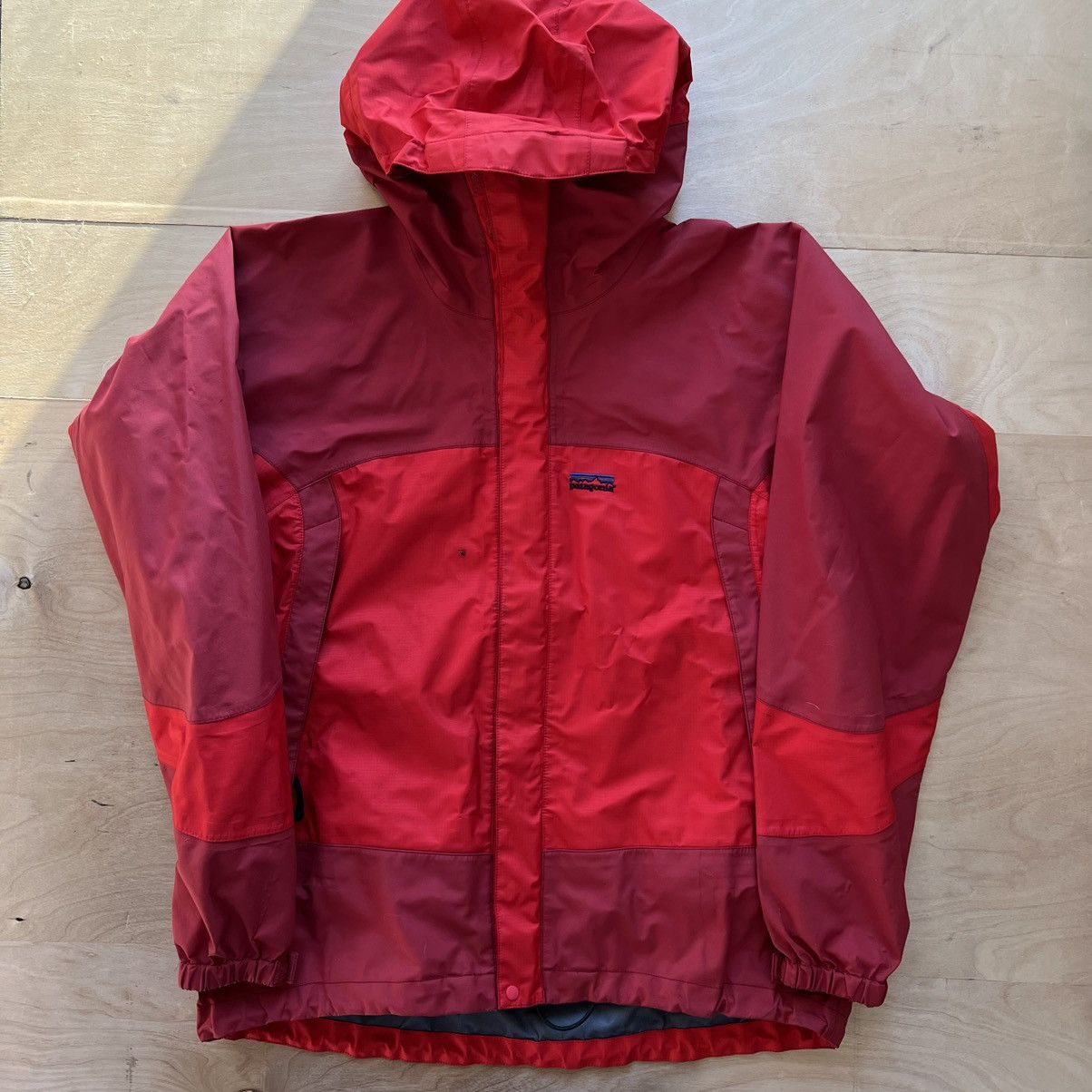 Vintage Patagonia Remote Jacket L Red Full Zip Waterproof