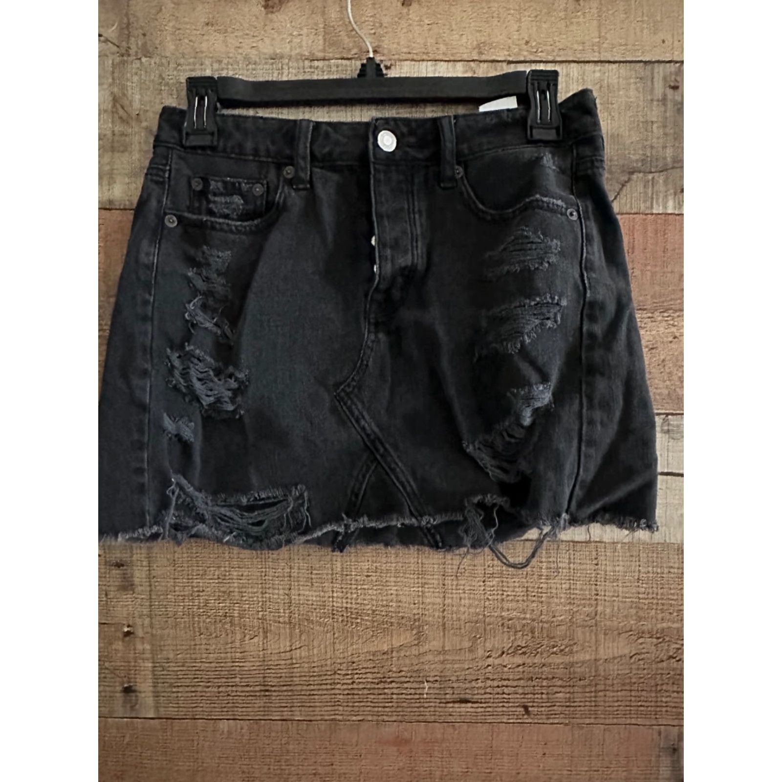 American Eagle Outfitters American Eagle Jean Mini Skirt Size 2 Distressed Black Womens Skirt Short Black G2? Size 26" / US 2 / IT 38 - 2 Thumbnail