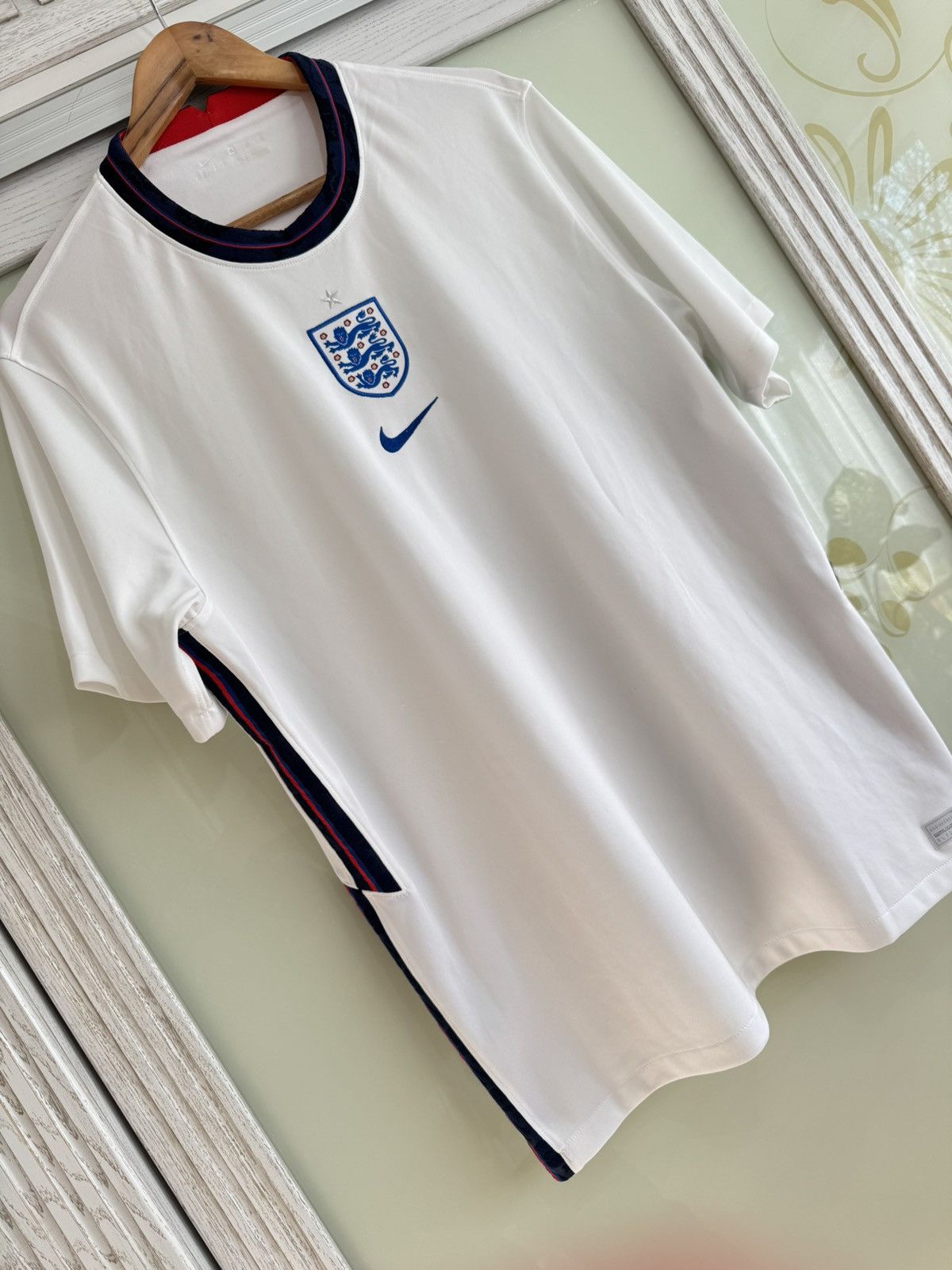 Nike England Euro 2020 Home Soccer Jersey Football Kit Shirt Size US XL / EU 56 / 4 - 4 Thumbnail