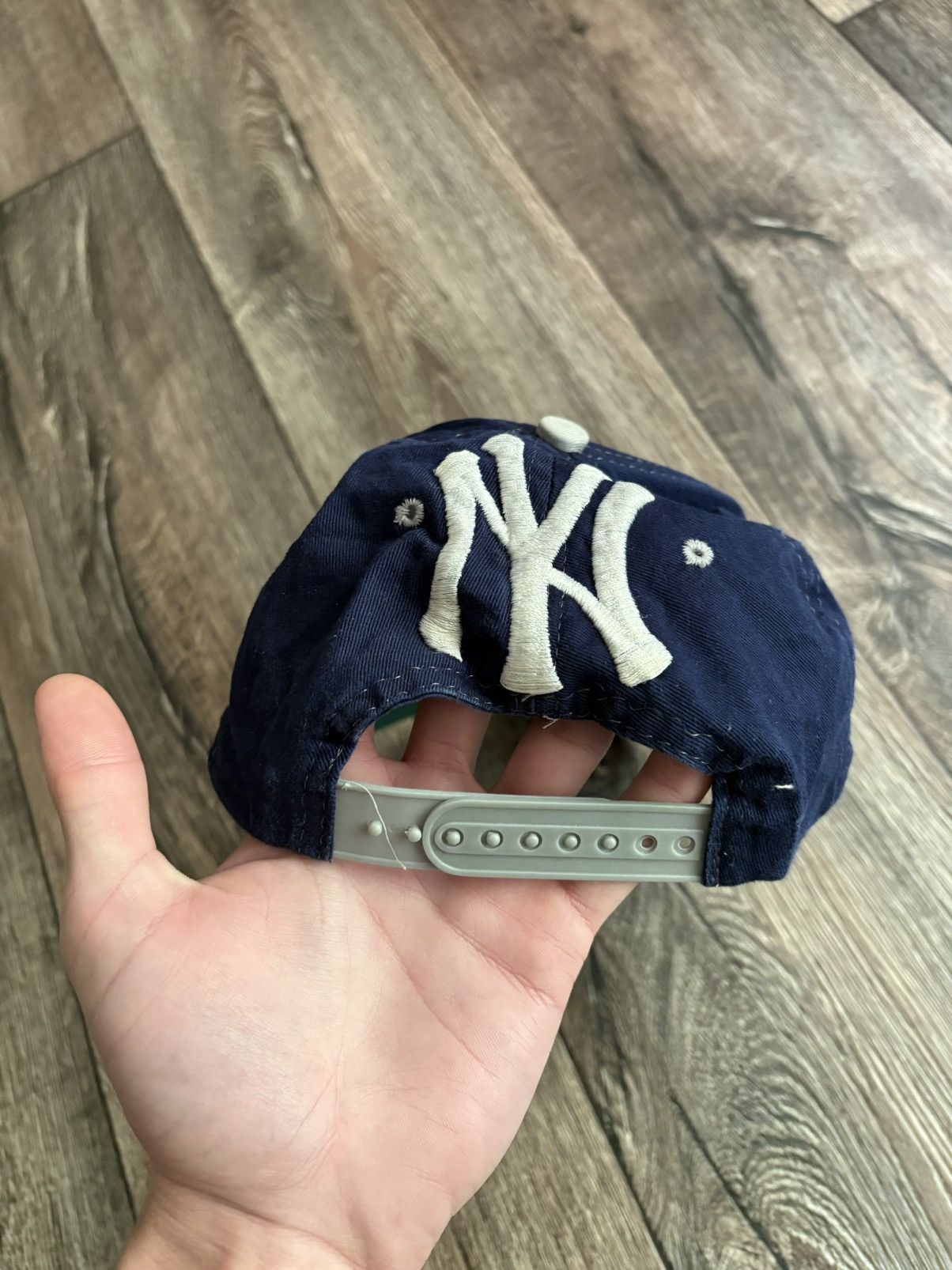 MLB × New York Yankees × Vintage Vintage 90s New York Yankees Embroider Logo Baseball Cap Hat Size ONE SIZE - 6 Thumbnail