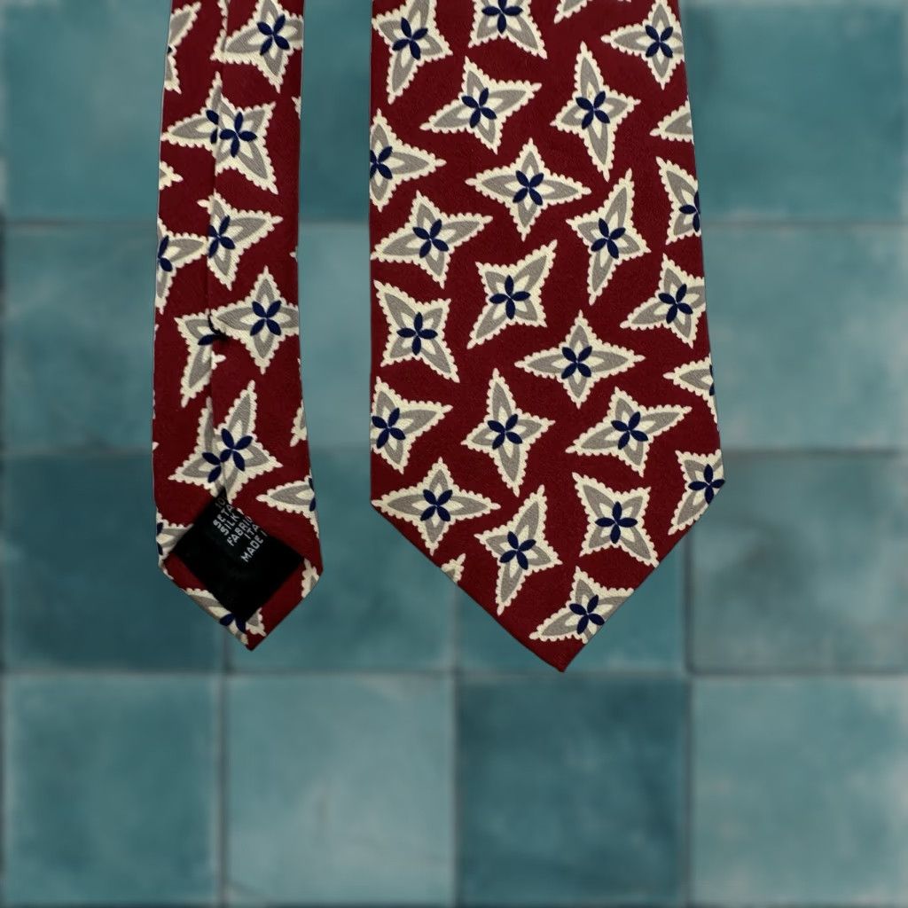 Hugo Boss HUGO BOSS Silk Tie Red Made In Italy Men Adult Tie Silk Red Italy Size ONE SIZE - 1 Thumbnail