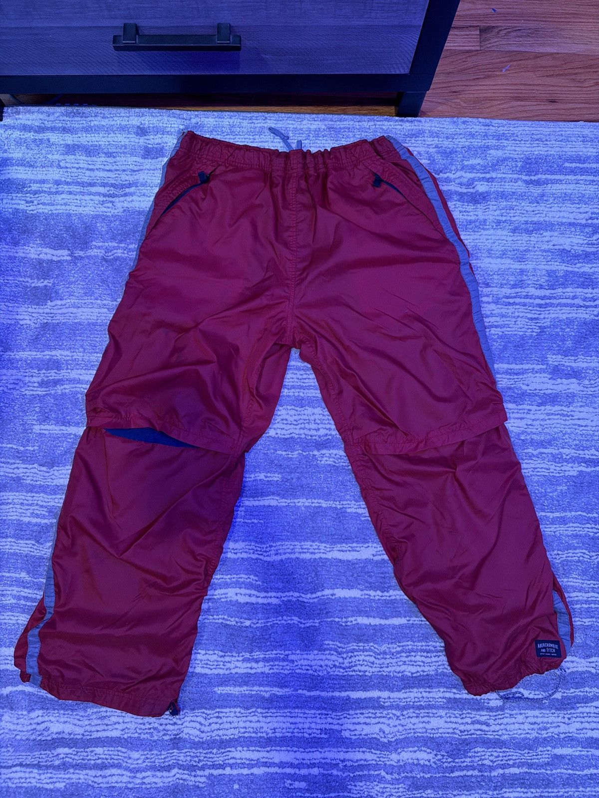 Abercrombie & Fitch Abercrombie & Fitch Red Sweatpants Size US 34 / EU 50 - 1 Thumbnail