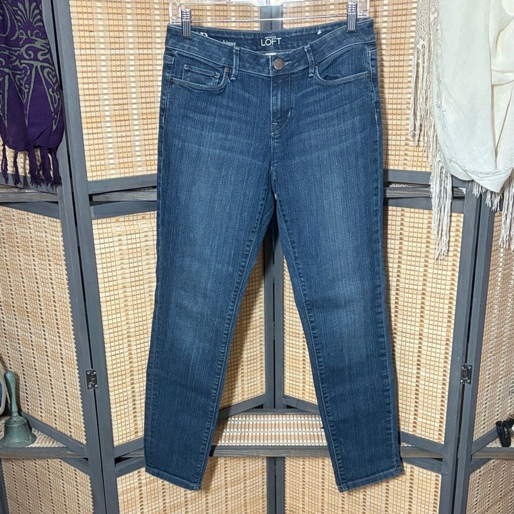 Loft Women's LOFT Curvy Skinny Jeans Size 27" / US 4 / IT 40 - 1 Thumbnail