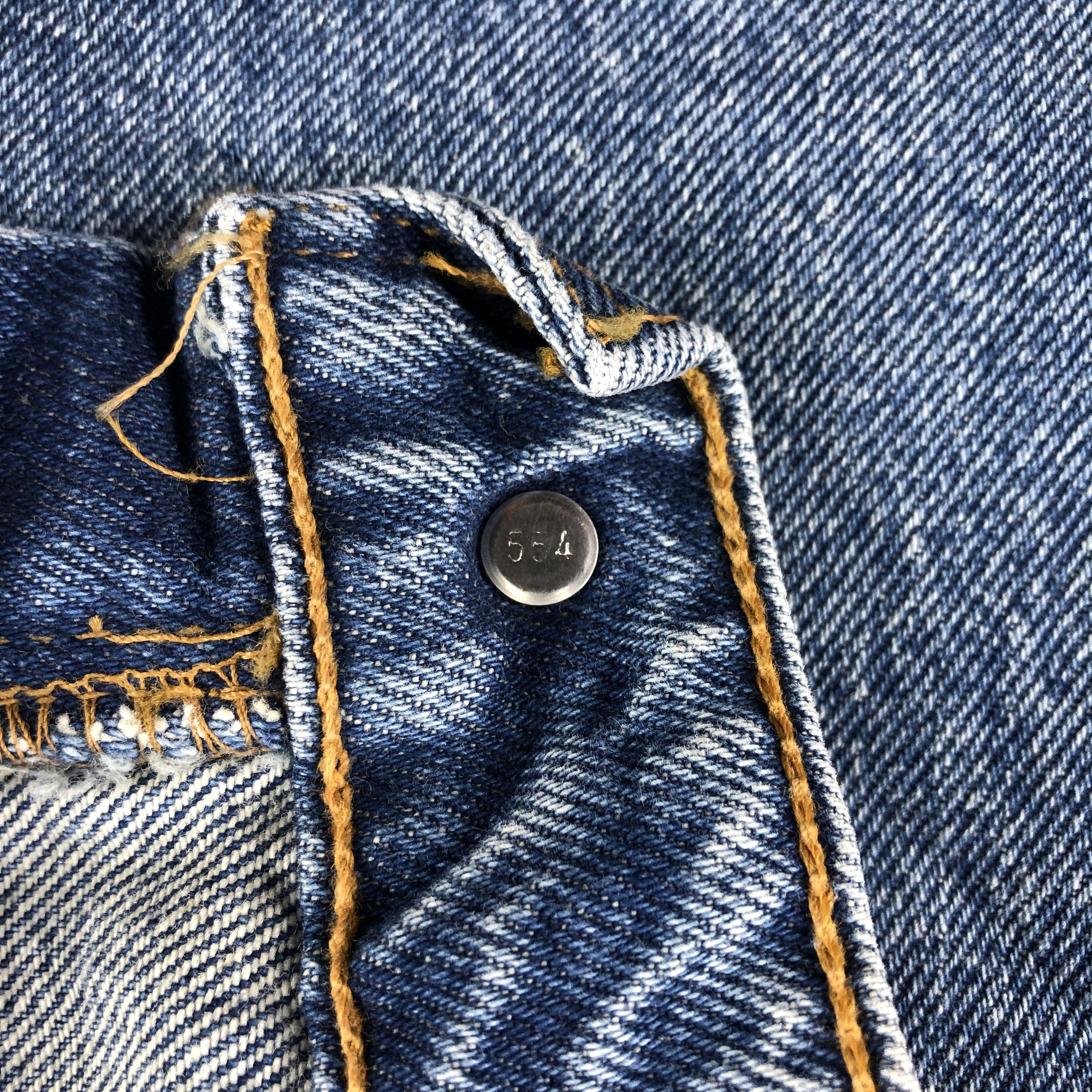 Levi's × Vintage Vintage 90s Blue Wash Levis 550 Jeans-JM3078 Size US 40 / EU 56 - 8 Thumbnail