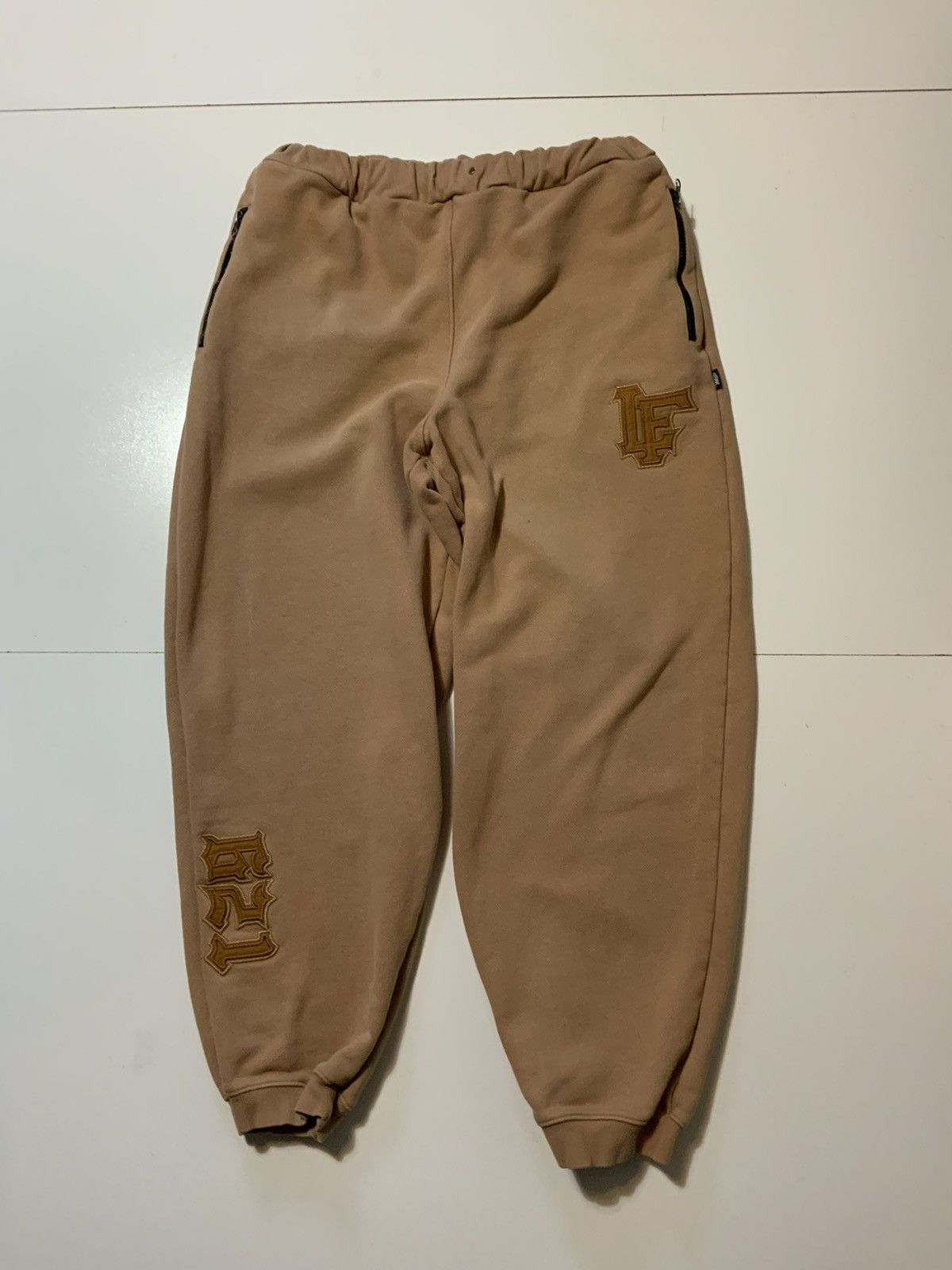 Japanese Brand Leflah Japan 621 Stitch Ill Japanese Jogger Sweatpants Size US 36 / EU 52 - 1 Thumbnail