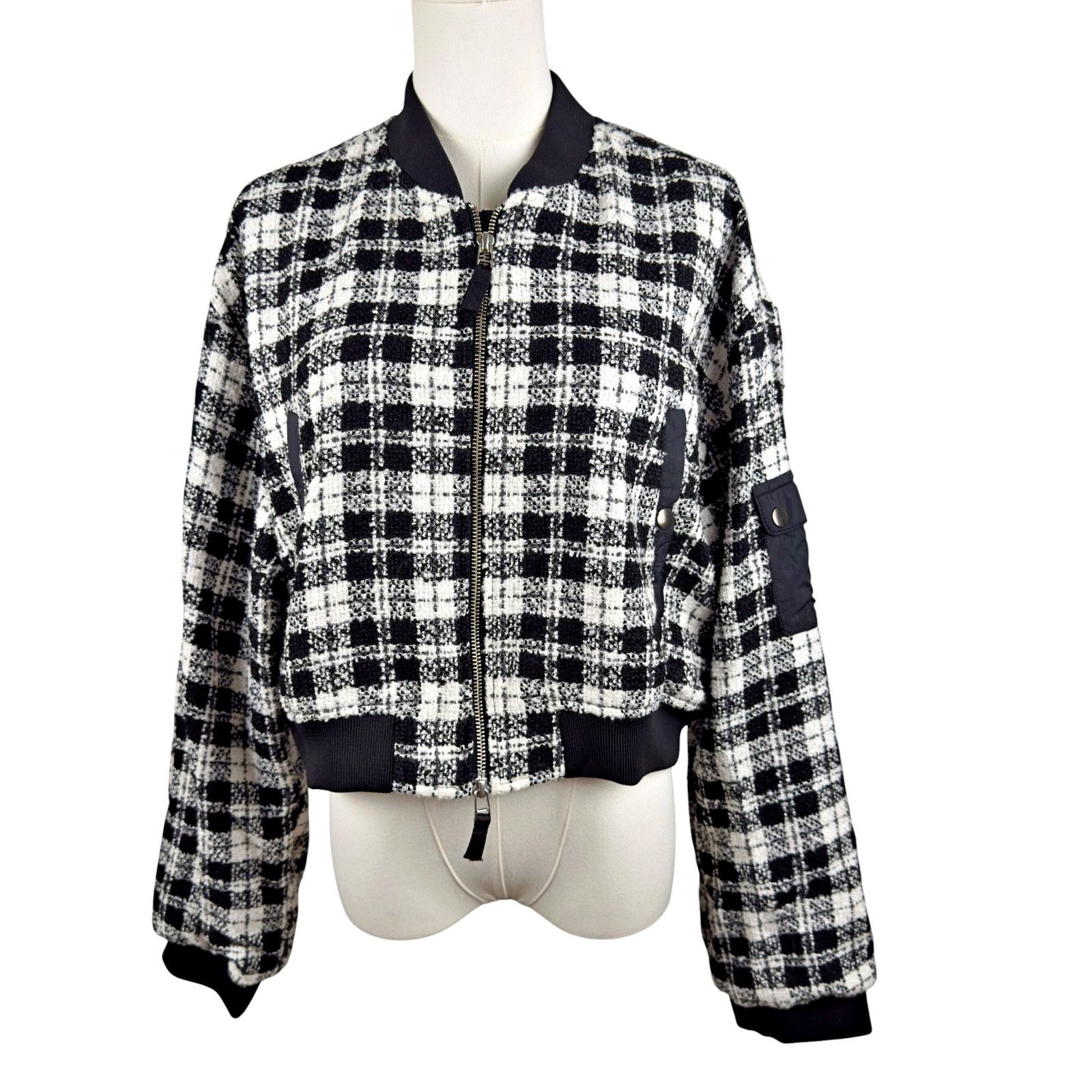 Anthropologie Anthropologie Maeve B/W Plaid Cropped Tweed Bomber Jacket Size L / US 10 / IT 46 - 3 Thumbnail