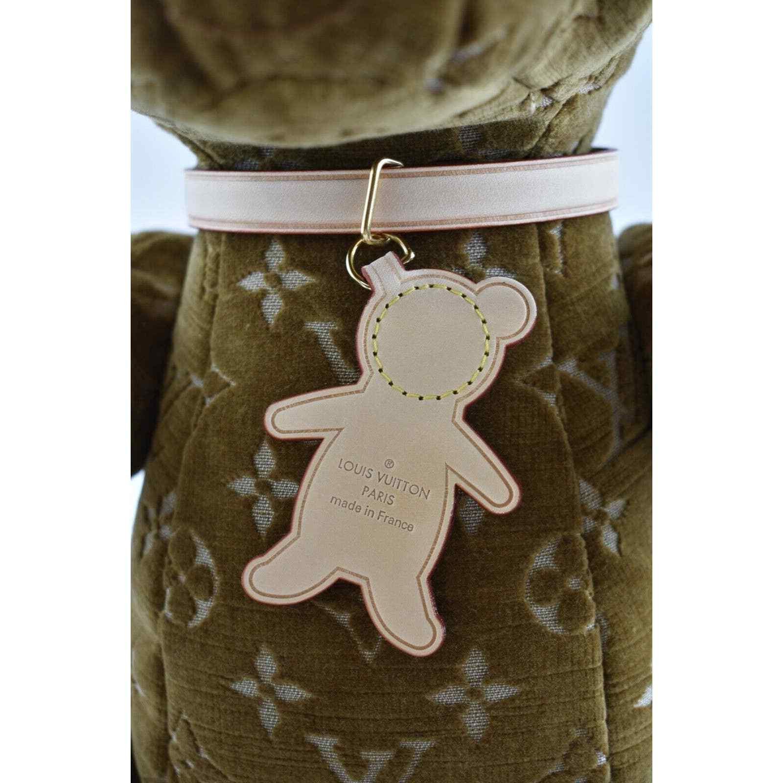 Louis Vuitton Louis Vuitton Doudou Teddy Velour Logo Rare 2005 2020 GI0627 Size ONE SIZE - 6 Thumbnail