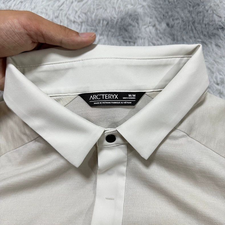 Arc'teryx Arcteryx A2b Wool Short Sleeve Polo Size US M / EU 48-50 / 2 - 4 Thumbnail
