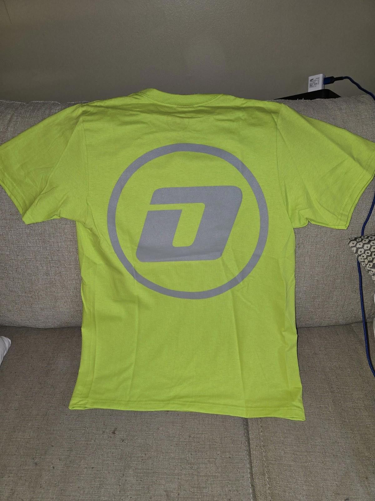 Designer Observance Auto Shop Neon/Lime Green X-Large NWOT Size US XL / EU 56 / 4 - 2 Thumbnail