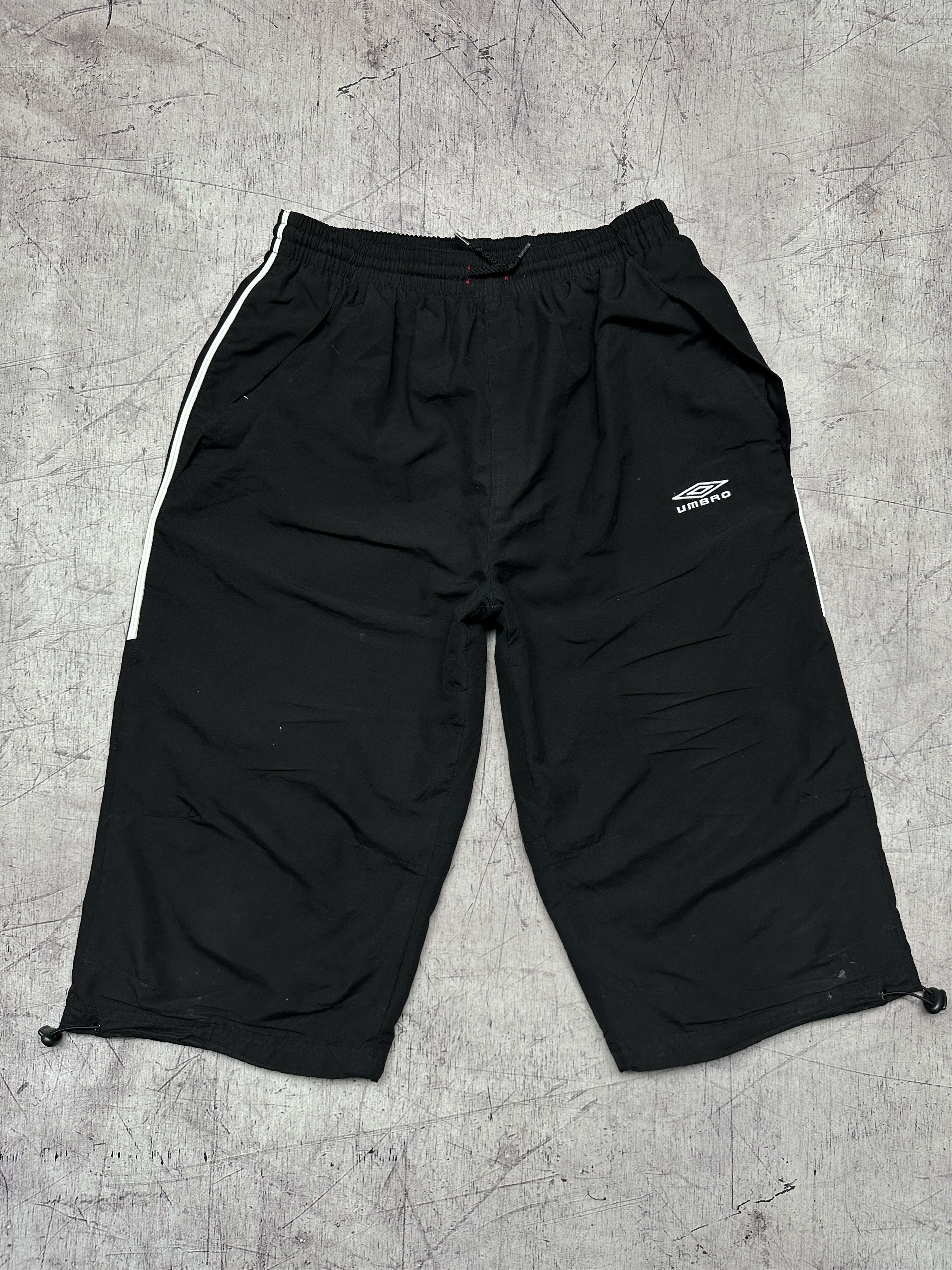 Umbro Umbro Vintage Mens Big Logo Capri Shorts Size US 32 / EU 48 - 1 Thumbnail