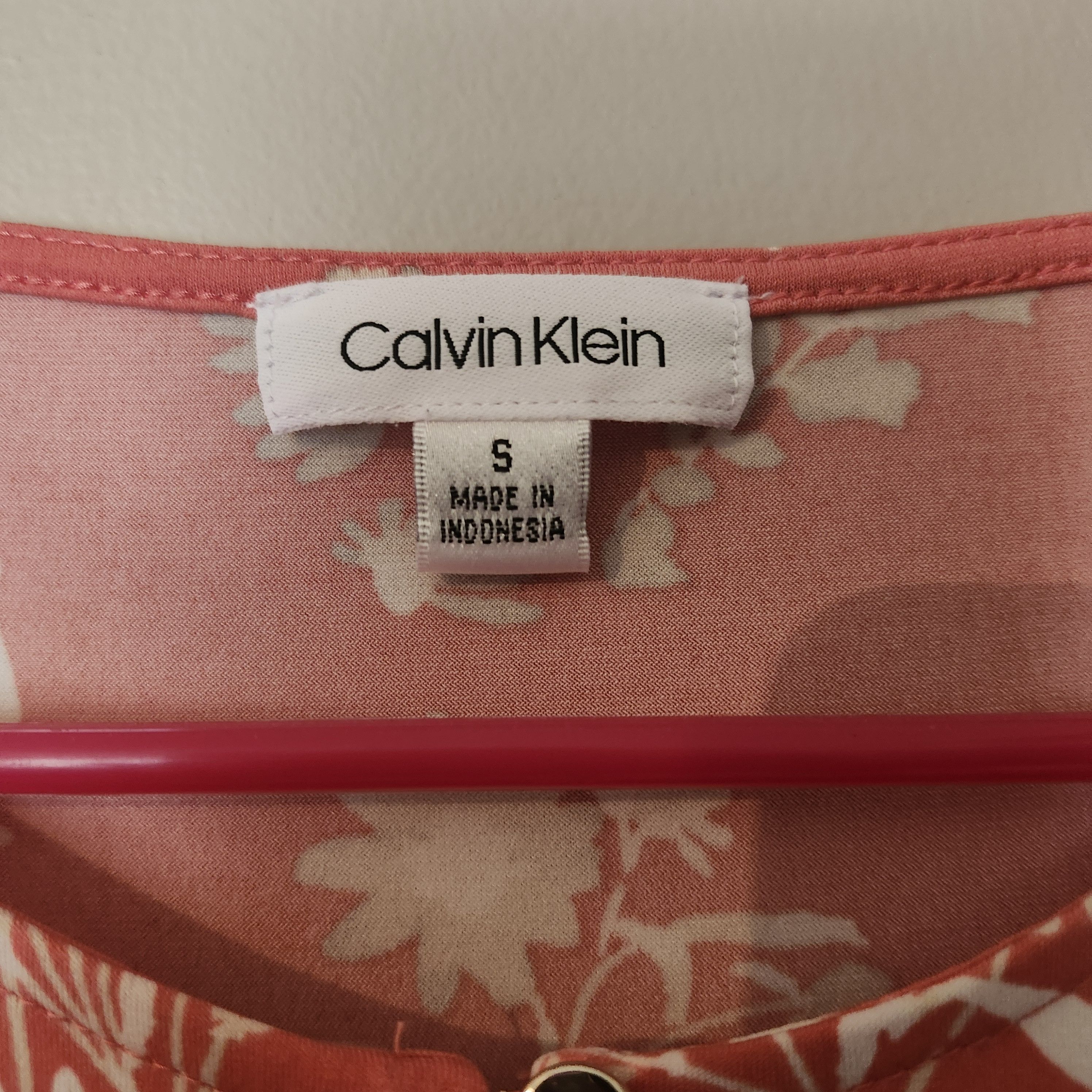 Calvin Klein Calvin Klein Women's Coral Floral Knit Blouse Top Size S Size S / US 4 / IT 40 - 2 Thumbnail