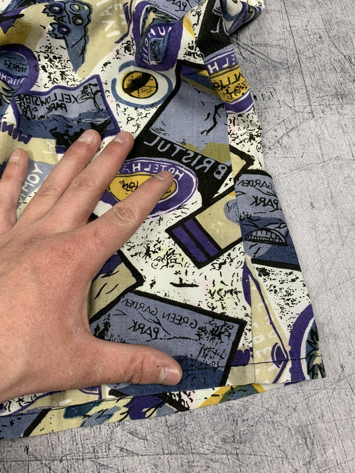 Vintage 1990s Vintage Crazy Shirt Long Sleebe Abstract Pattern Sz XL Size US XL / EU 56 / 4 - 8 Thumbnail