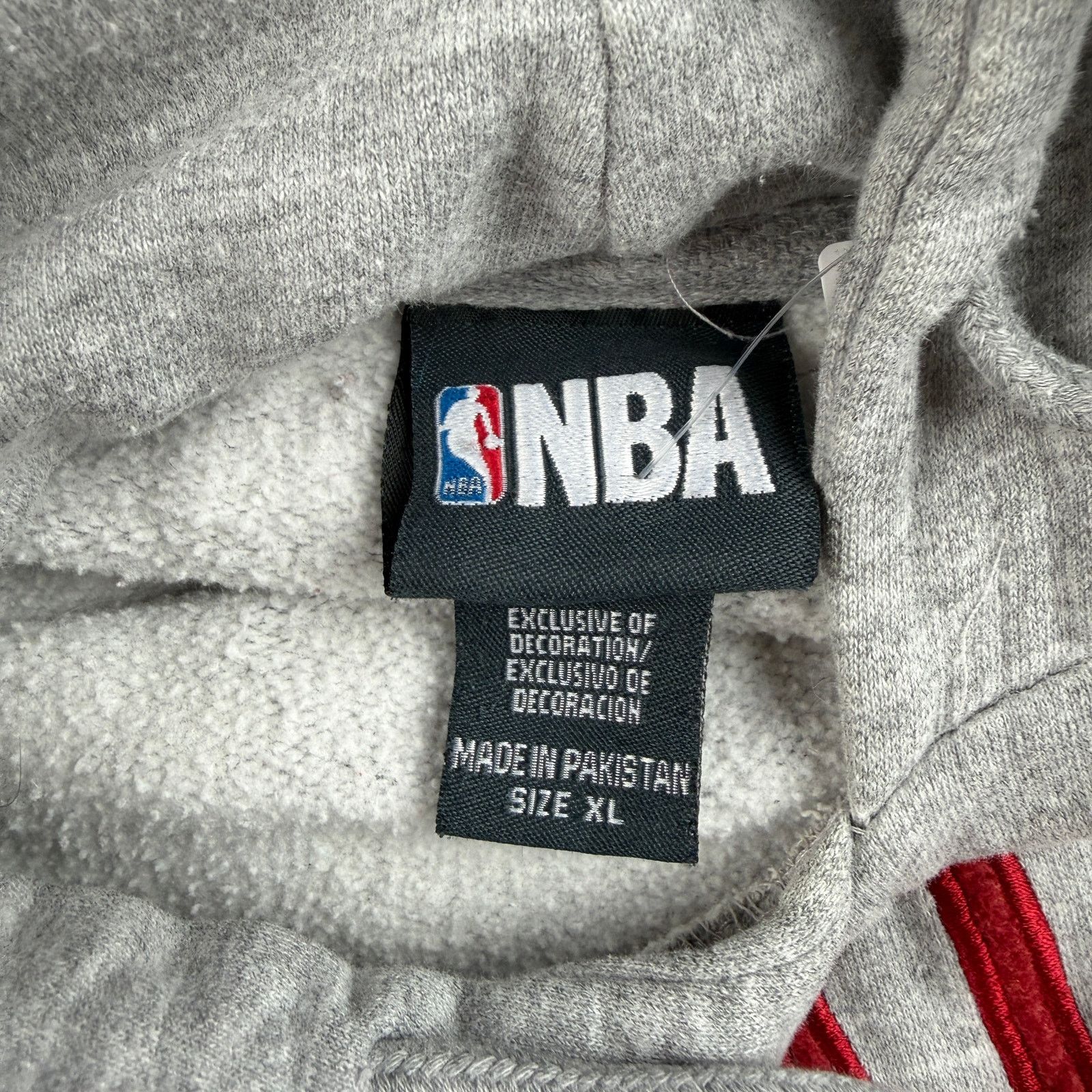 NBA Cleveland Cavaliers Hoodie Size XL Boxy fitY2K Era LeBron Size US XL / EU 56 / 4 - 4 Thumbnail