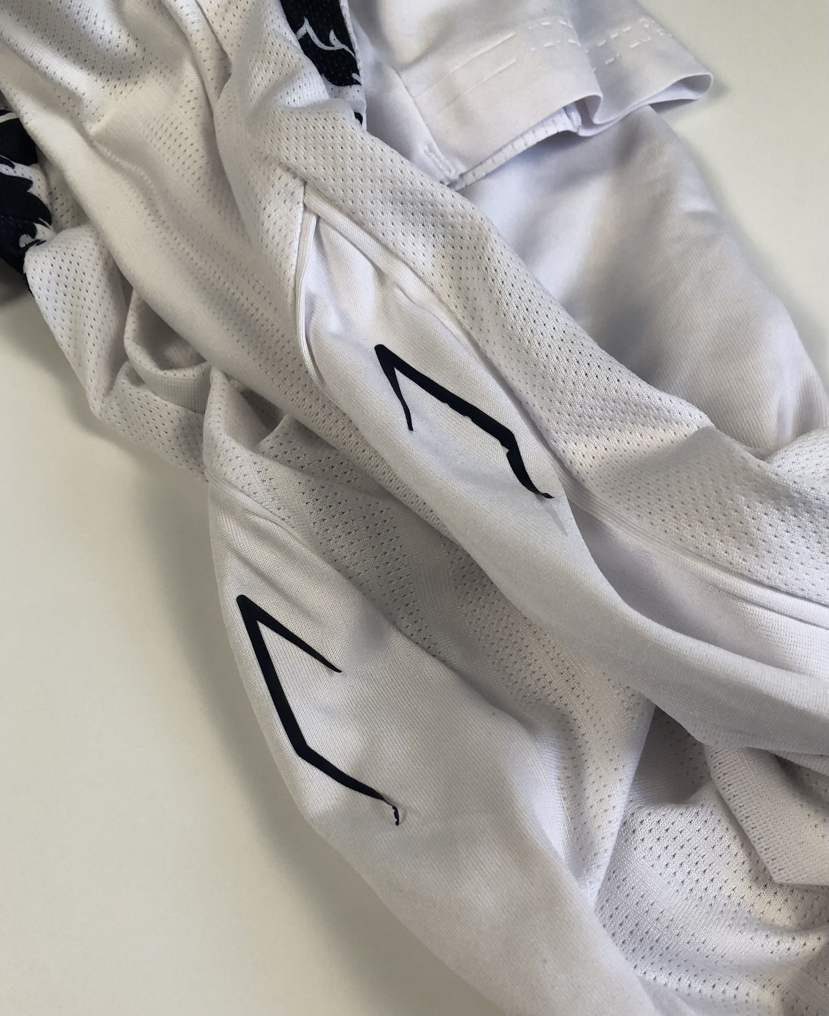 Umbro Umbro England 2007-2009 Home Jersey #6 Terry Size US L / EU 52-54 / 3 - 12 Thumbnail