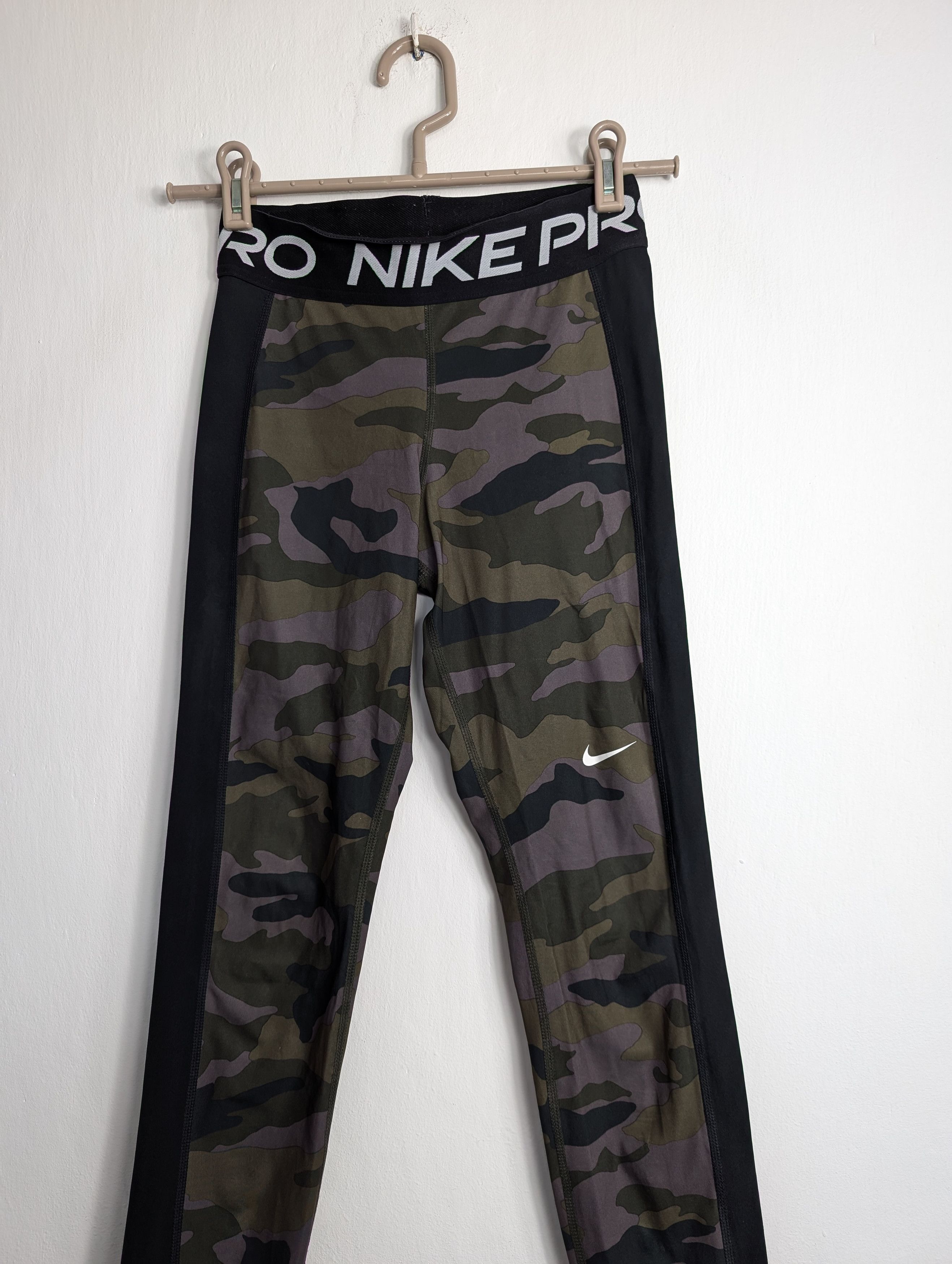 Nike Nike Pro Camo Leggings Women's Gym Fitness Workout Size 27" / US 4 / IT 40 - 1 Thumbnail