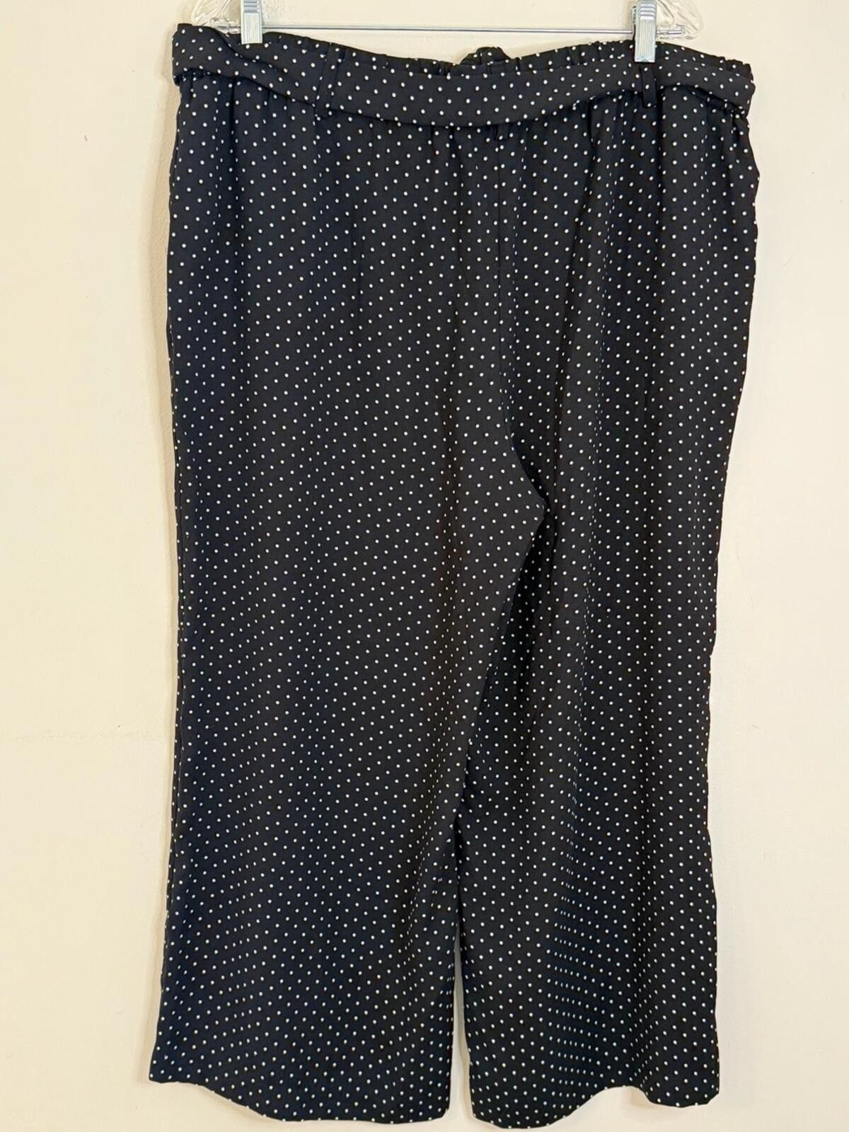 Other Halogen cropped pants black & white polka dots SZ 1X Size 40" / US 18 - 2 Thumbnail