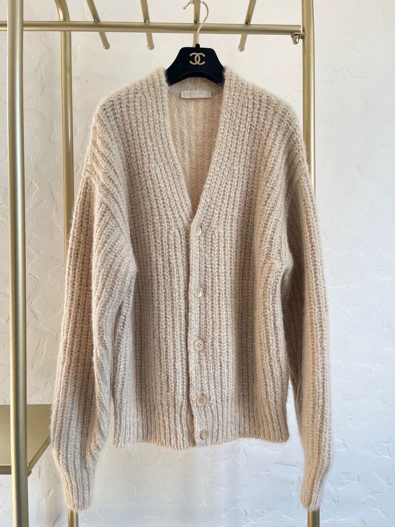 Loro Piana LORO PIANA Classic cocooning milk tea color cardigan Size XS / US 0-2 / IT 36-38 - 1 Thumbnail