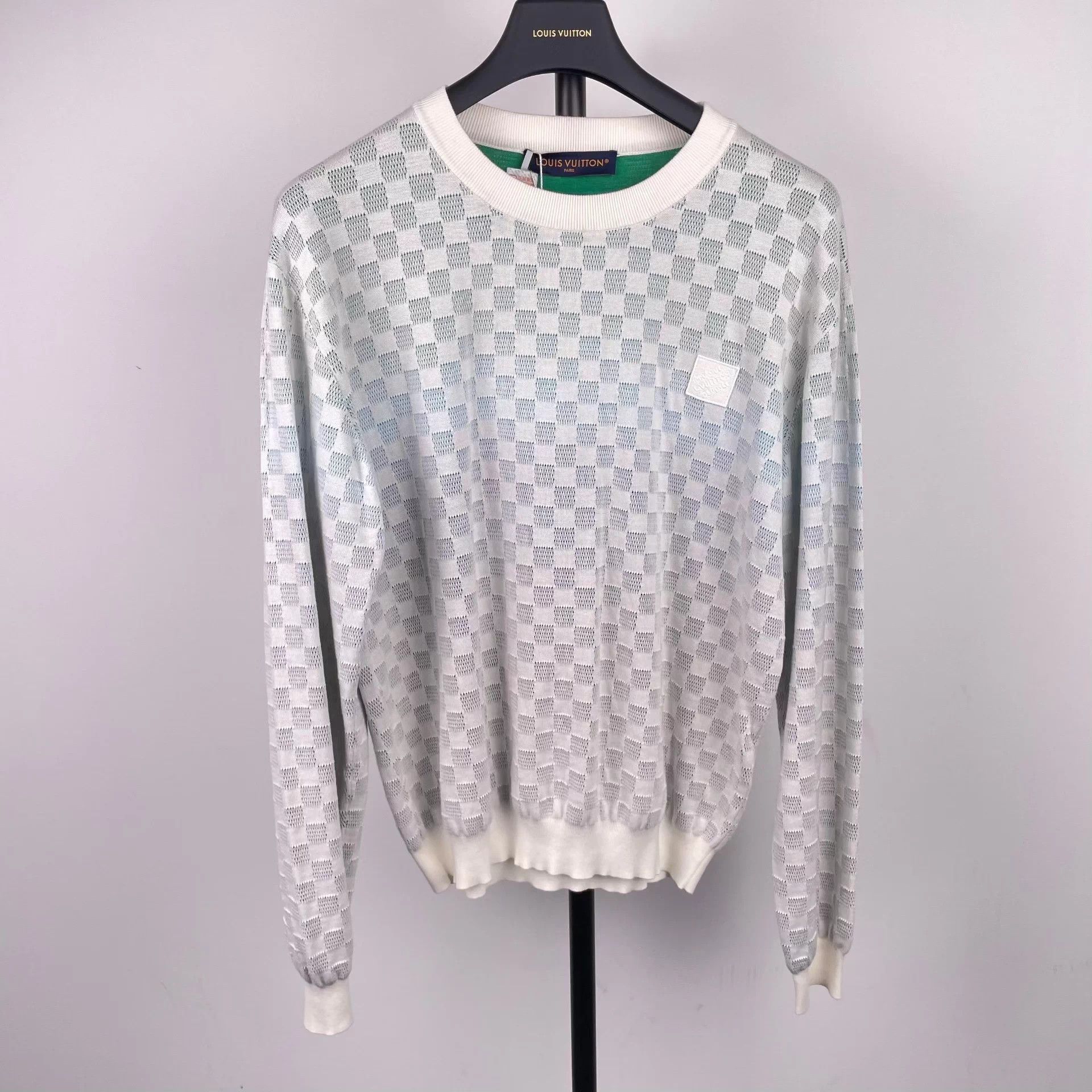 Louis Vuitton LV men's gradient monogram white sweater M Size US M / EU 48-50 / 2 - 1 Thumbnail