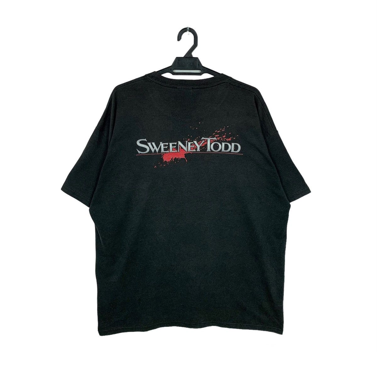Vintage Vintage Johnny Depp Film Sweeney Todd Tshirt Size US XL / EU 56 / 4 - 1 Thumbnail