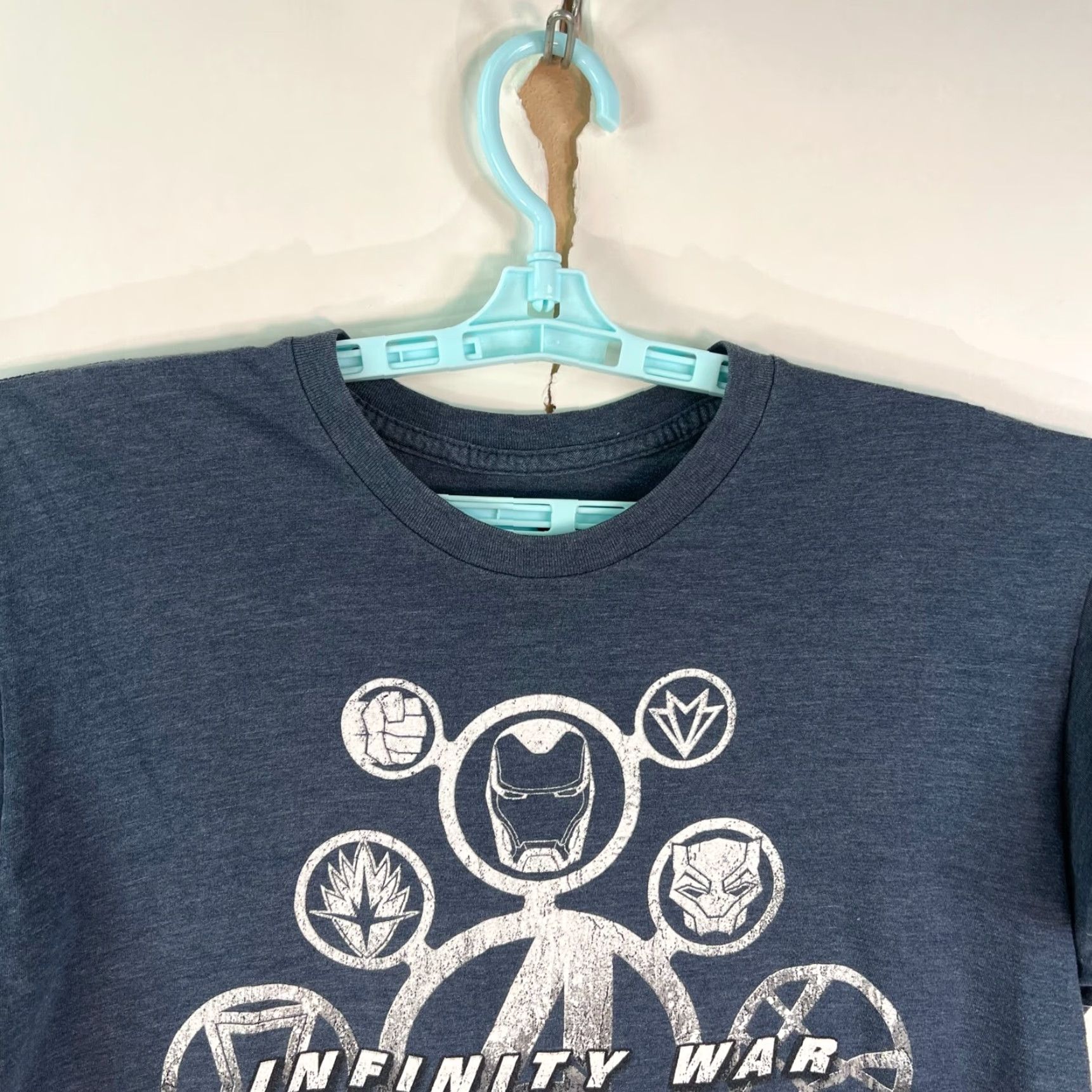 Vintage Marvel Avengers Infinity Wars T Shirt Adult L Blue Graphic Tee Mens Size US L / EU 52-54 / 3 - 3 Thumbnail