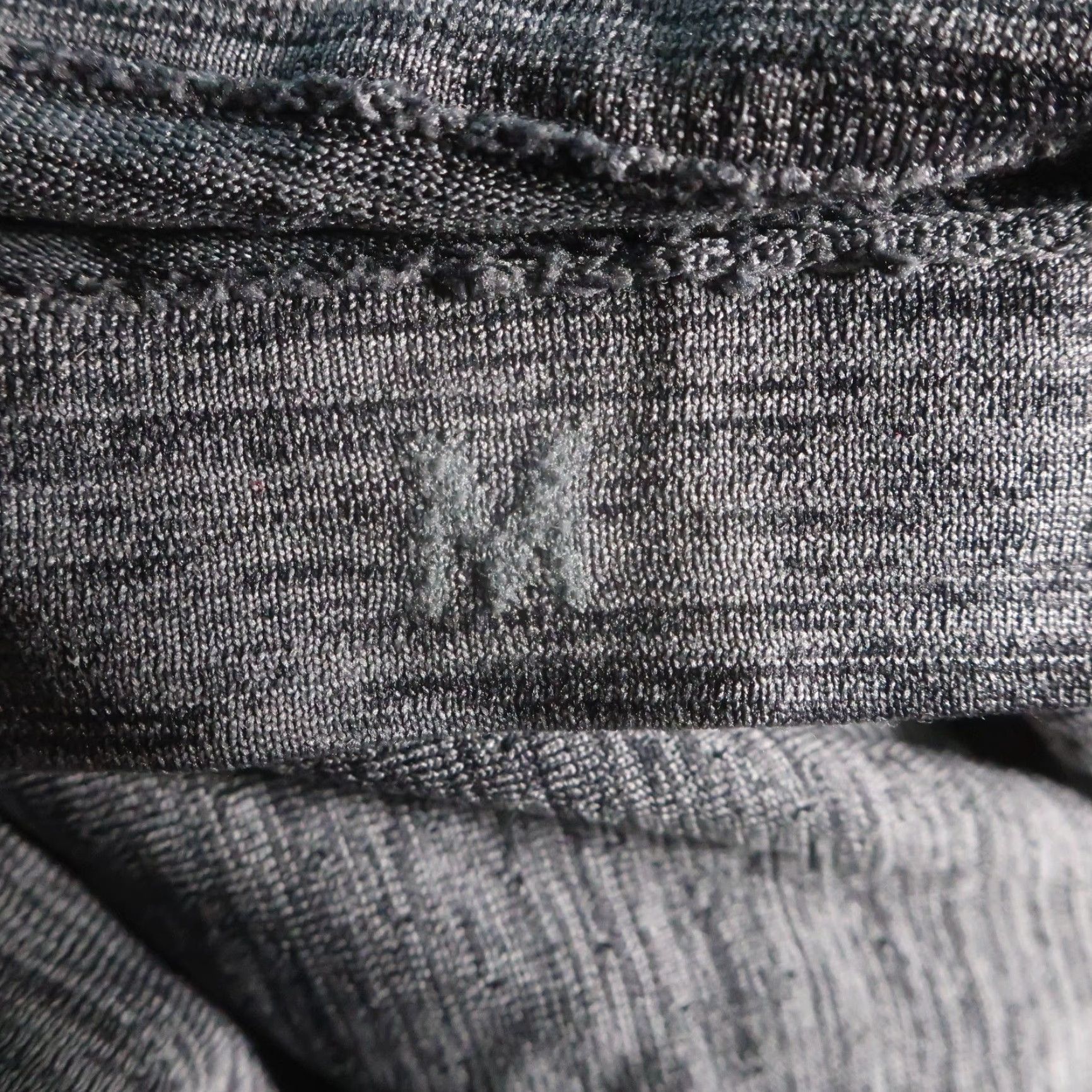 Lululemon Lululemon Shirt Mens Medium Gray Performance Crew Vented Sides Size US M / EU 48-50 / 2 - 5 Thumbnail