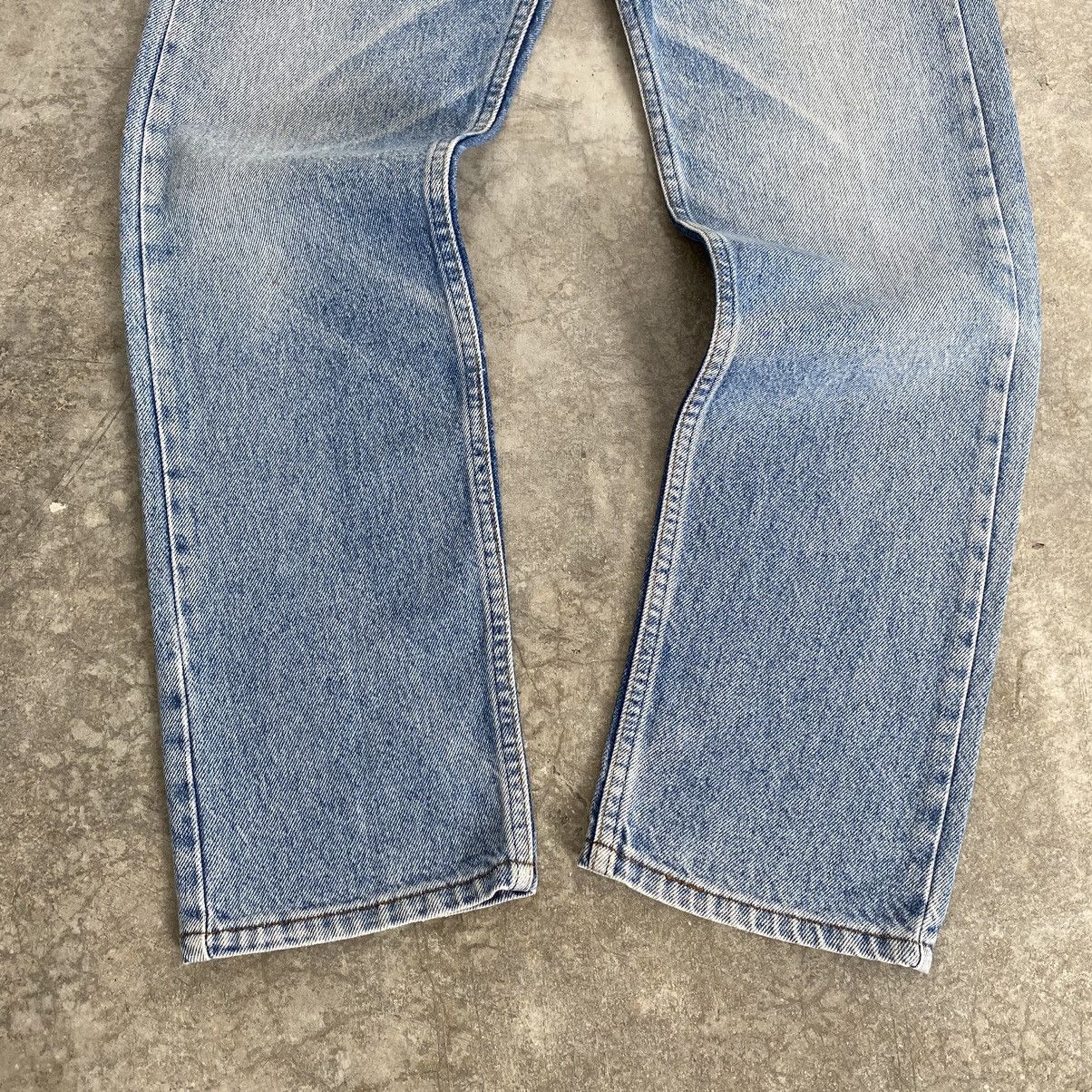 Levi's Size 28x28 Vintage 80’s Levi’s 505 Faded Blue Denim Jeans Size US 28 / EU 44 - 8 Thumbnail