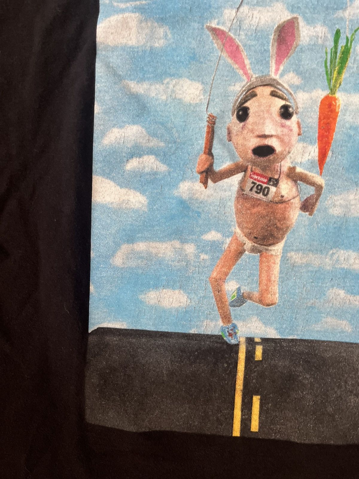 Supreme Supreme Mike Hill Runner Tee Size US L / EU 52-54 / 3 - 9 Thumbnail