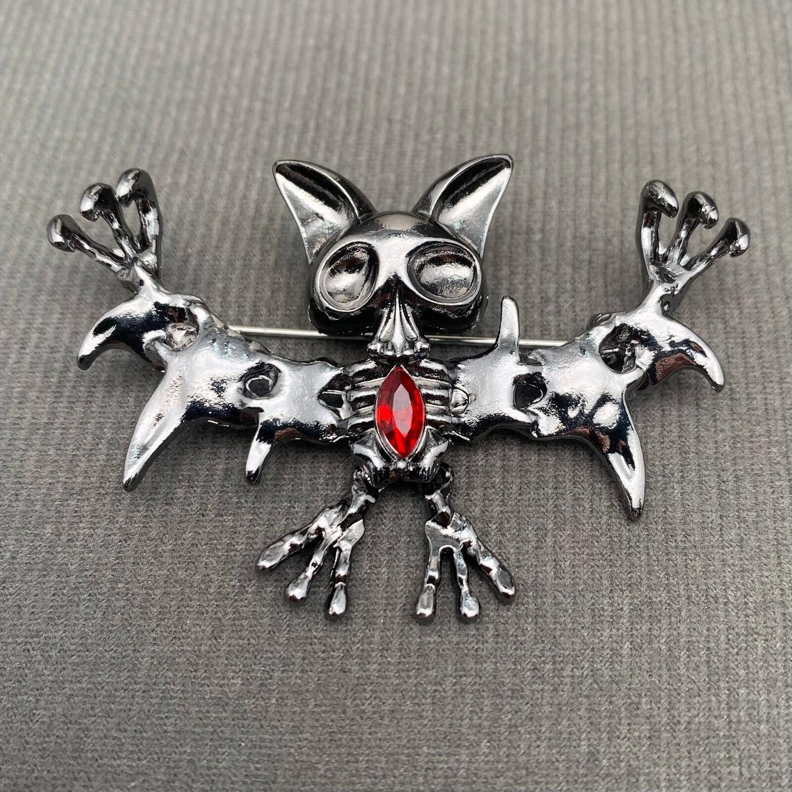 The Unbranded Brand Unique Silver Tone Cat and Bat Gothic Brooch with Red Gem Size ONE SIZE - 2 Thumbnail
