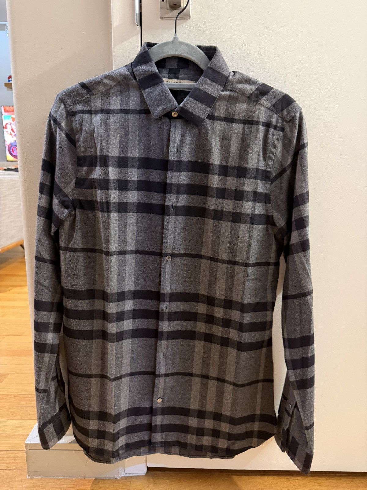Burberry Grey and black Burberry flannel plaid shirt - size S Size US S / EU 44-46 / 1 - 1 Thumbnail