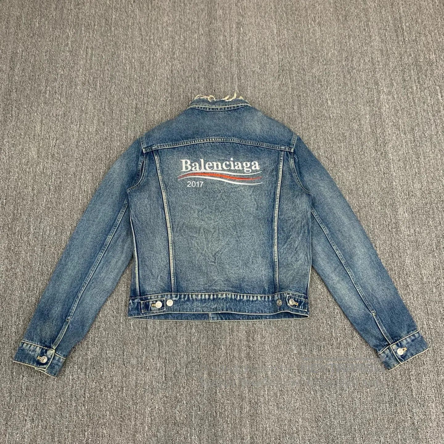 Balenciaga Balenciaga Blue Washed Denim Jacket. Size US S / EU 44-46 / 1 - 2 Thumbnail