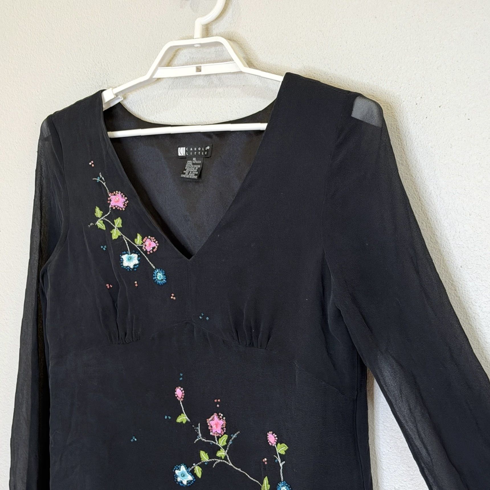 Vintage VINTAGE Carole Little Top Womens XL Black Silk Beaded Embroidered Floral V-Neck Long Sleeve Bodice Lined Blouse Womens. Size XL / US 12-14 / IT 48-50 - 4 Thumbnail