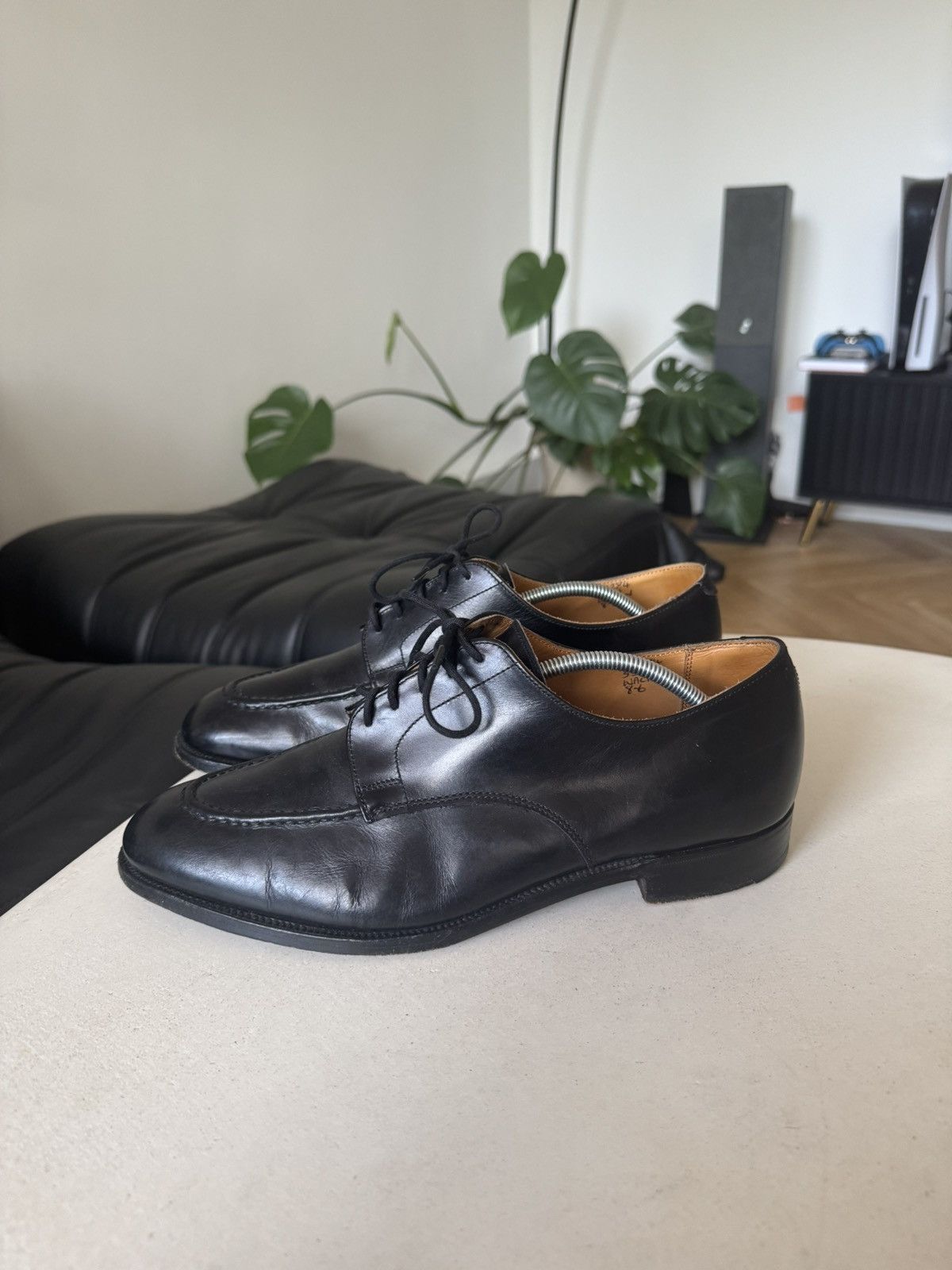 Leather Tricker's Leather Black Casual Derby Shoes High Quality Size US 8 / EU 41 - 3 Thumbnail