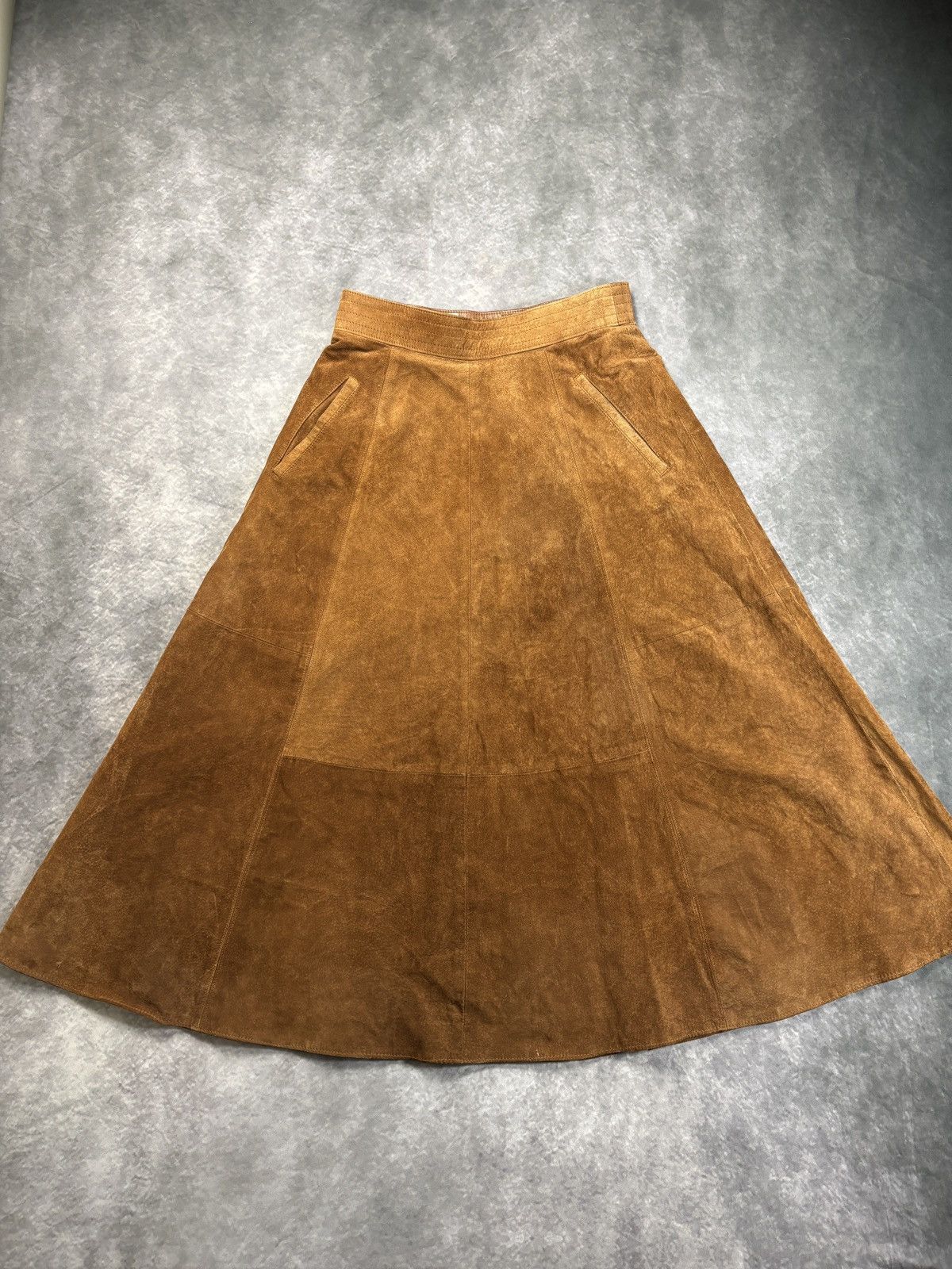 Leather × Marks & Spencer × Vintage 1960s Vintage Suede Skirt 1970s Suede Maxi Skirt St. Michael Size 28" / US 6 / IT 42 - 17 Thumbnail