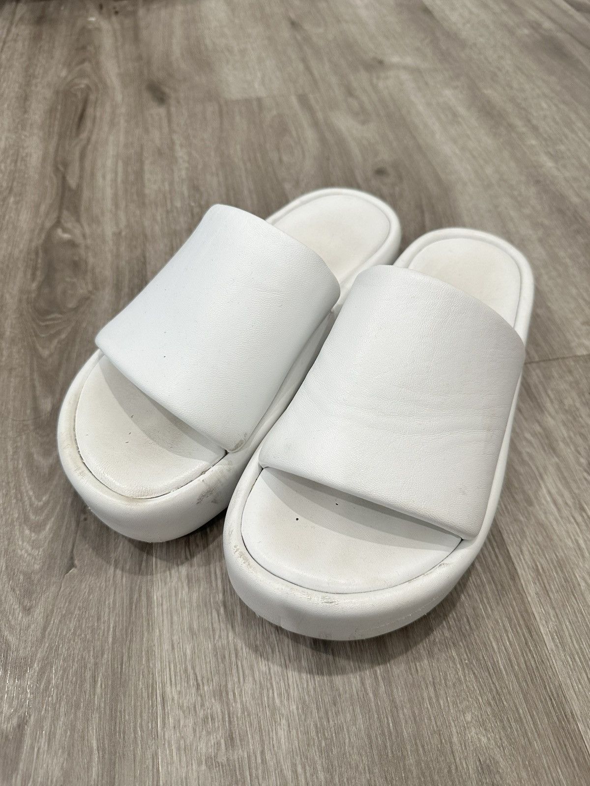 Balenciaga Balenciaga Beater Leather Platform Slides Size US 7.5 / EU 40-41 - 1 Thumbnail