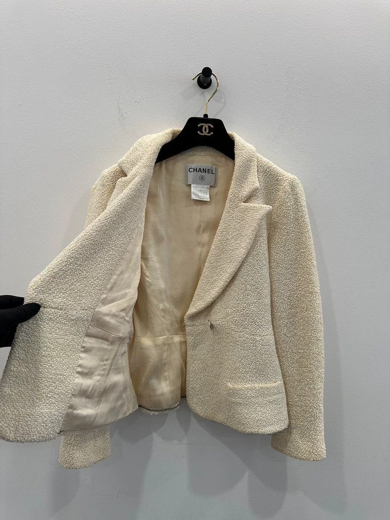 Chanel Classic Beige Casual Blazer by Chanel -2505 Size US M / EU 48-50 / 2 - 3 Thumbnail
